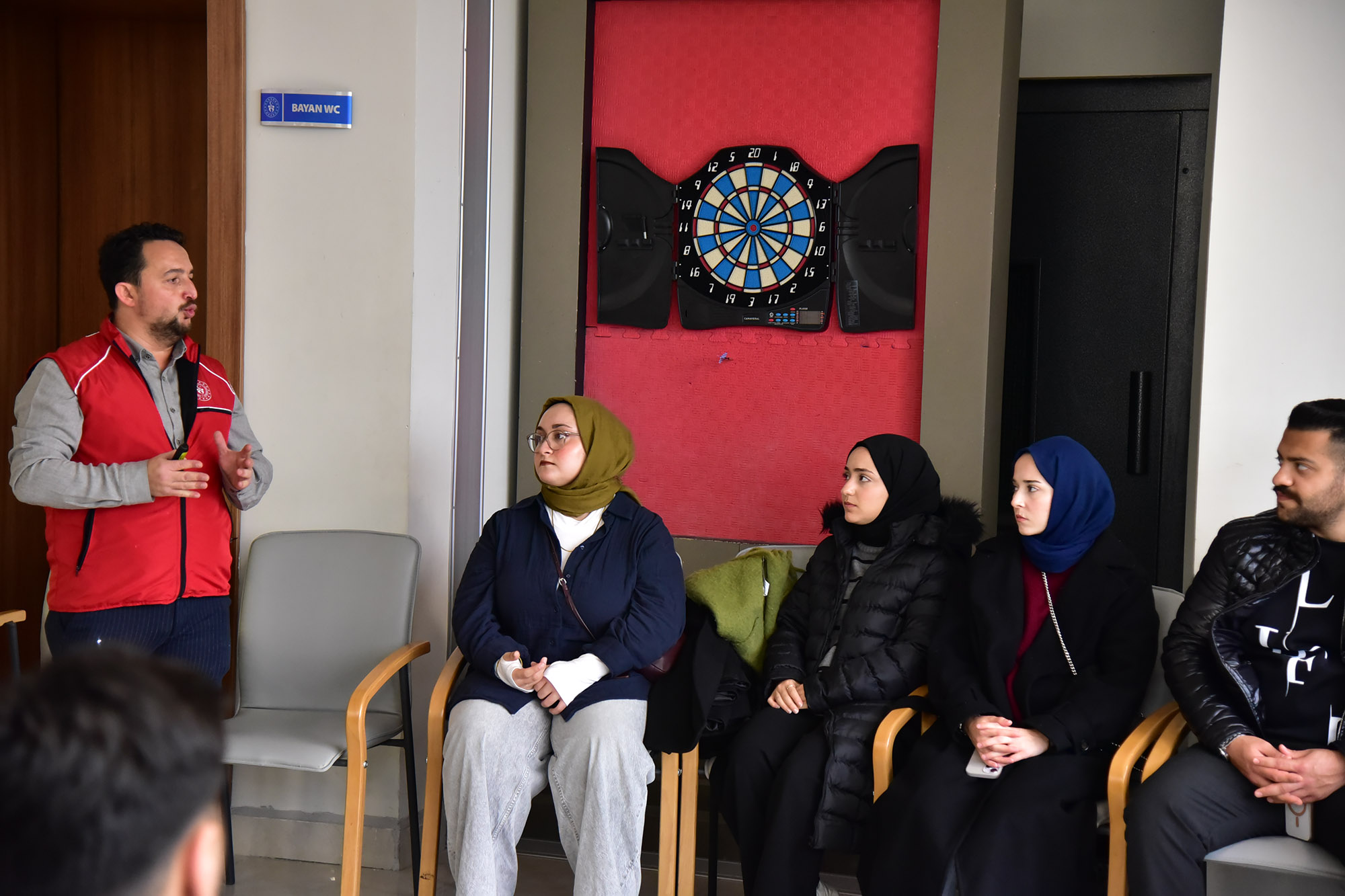 BAÜN, ÜNİDES 6. Dönem Başvurularına Hazır: ÜNİDES 6. Dönem Bilgilendirme Toplantısı Genç Ofiste Gerçekleştirildi 5