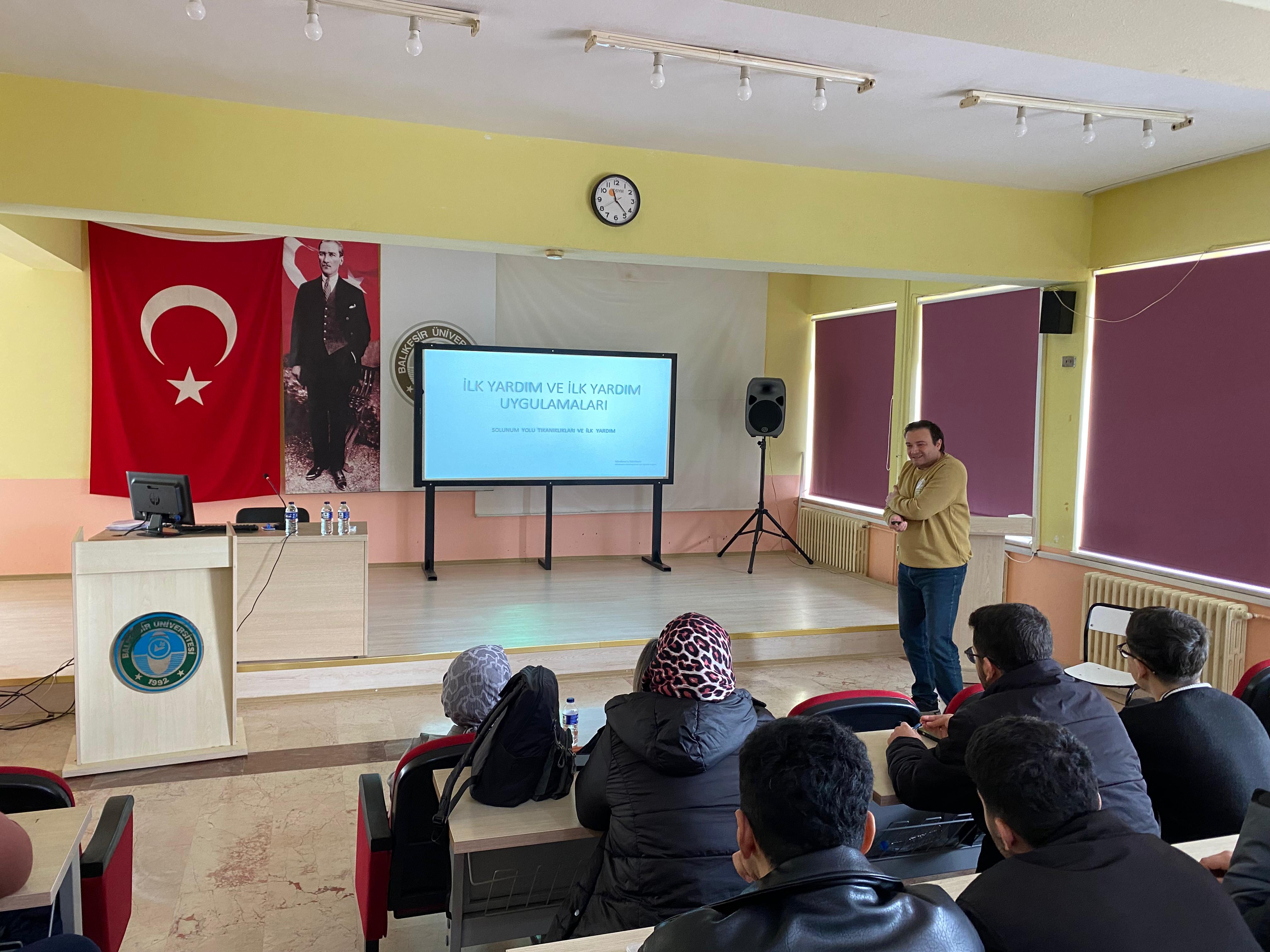 Edremit Meslek Yüksekokulu Öğrencilerine İş Sağlığı ve Güvenliği Eğitimi Düzenlendi 3