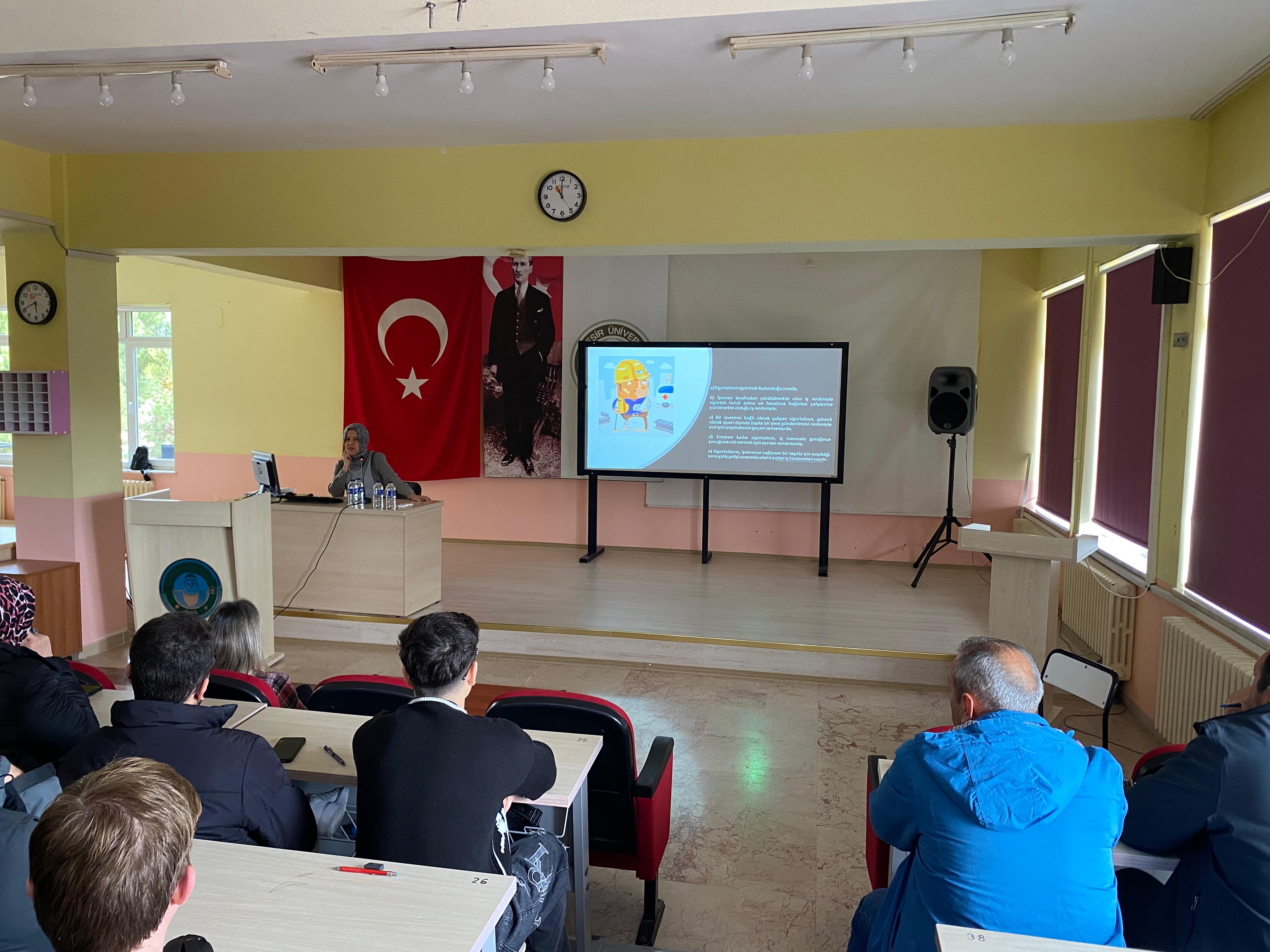 Edremit Meslek Yüksekokulu Öğrencilerine İş Sağlığı ve Güvenliği Eğitimi Düzenlendi 1