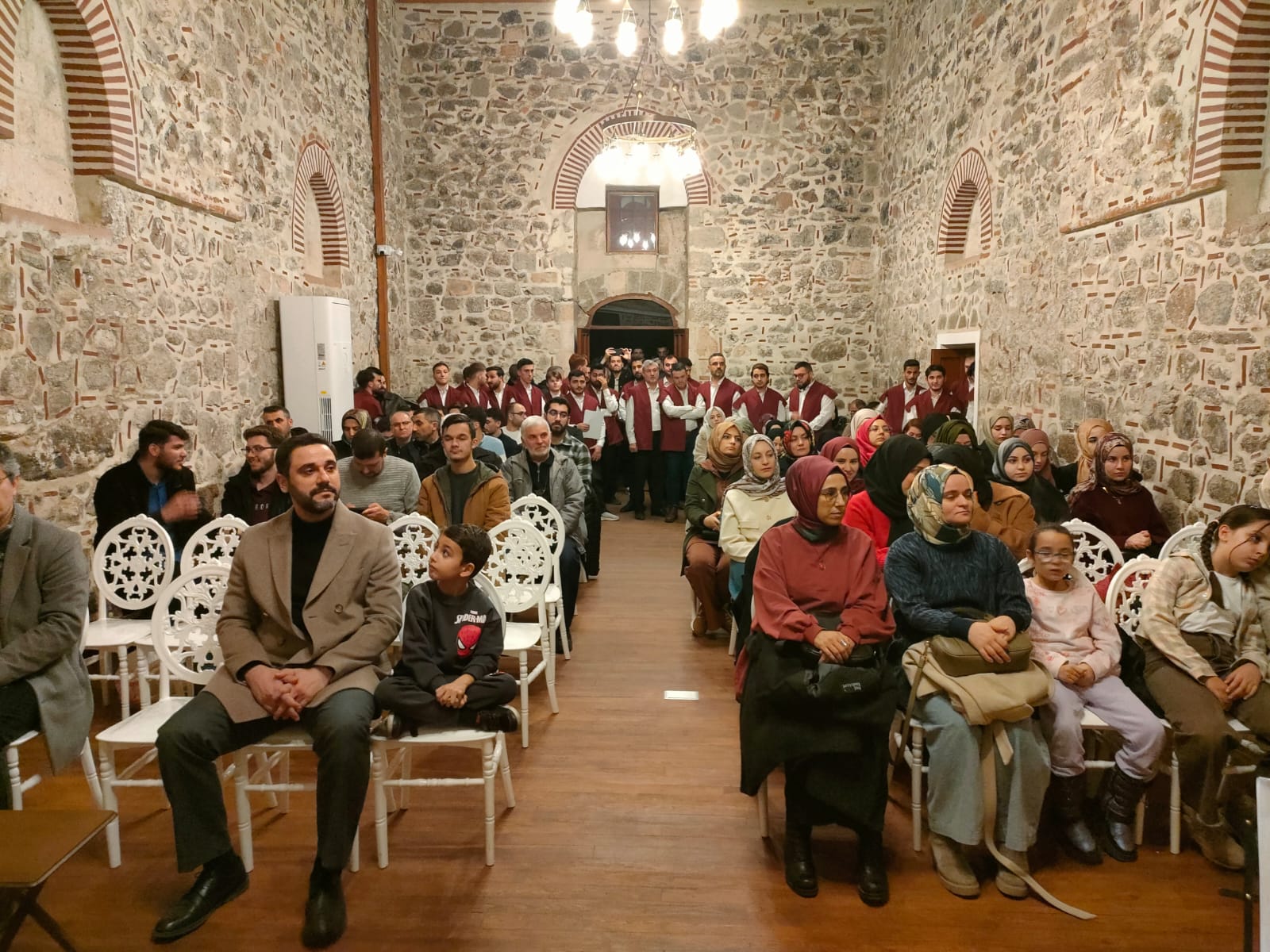 Fakültemiz Korosundan İlahi Konseri 6