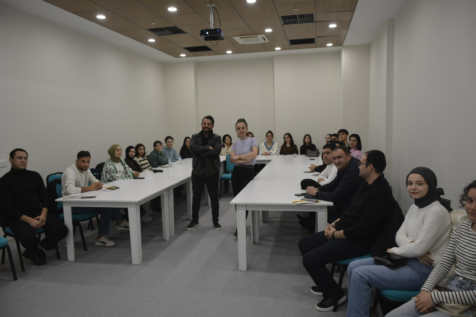Hemşirelik Bölümü 1. Sınıf Öğrencileri Özbekistan Rönesans Eğitim Üniversitesi Akademisyenleri ile Bir Araya Geldi 2