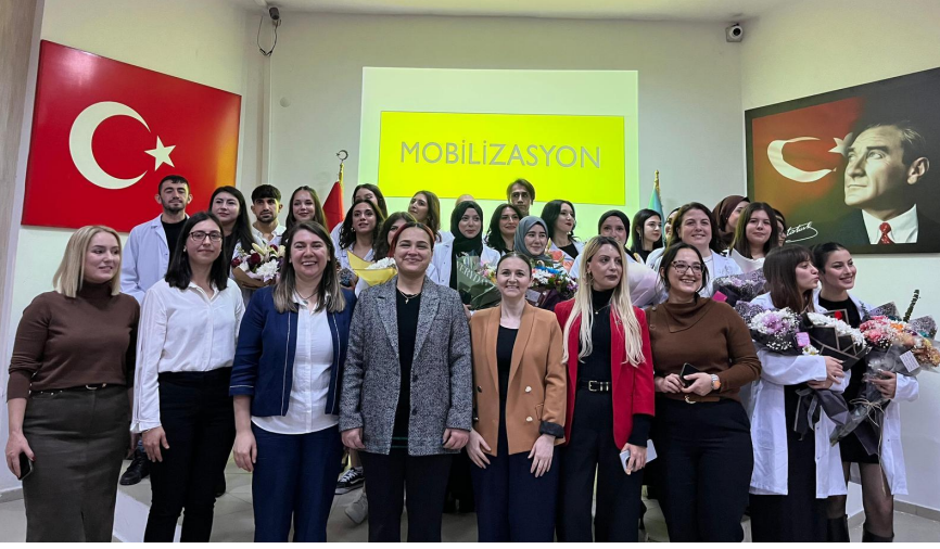 Fizyoterapi Programı Öğrencileri İçin İşletmede Mesleki Eğitim Öncesinde Hotpack Töreni Gerçekleştirildi.