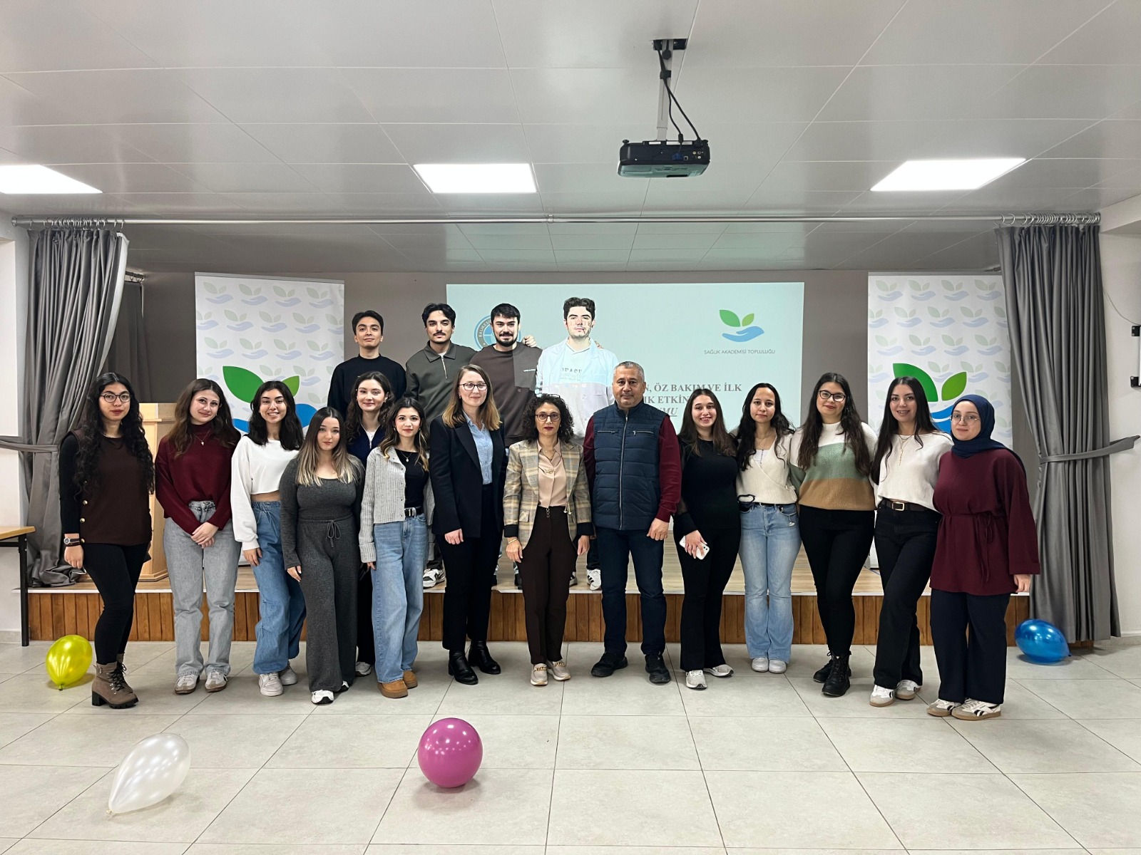 Sağlık Akademisi Topluluğu Öğrencilerinden Sosyal Sorumluluk Projesi