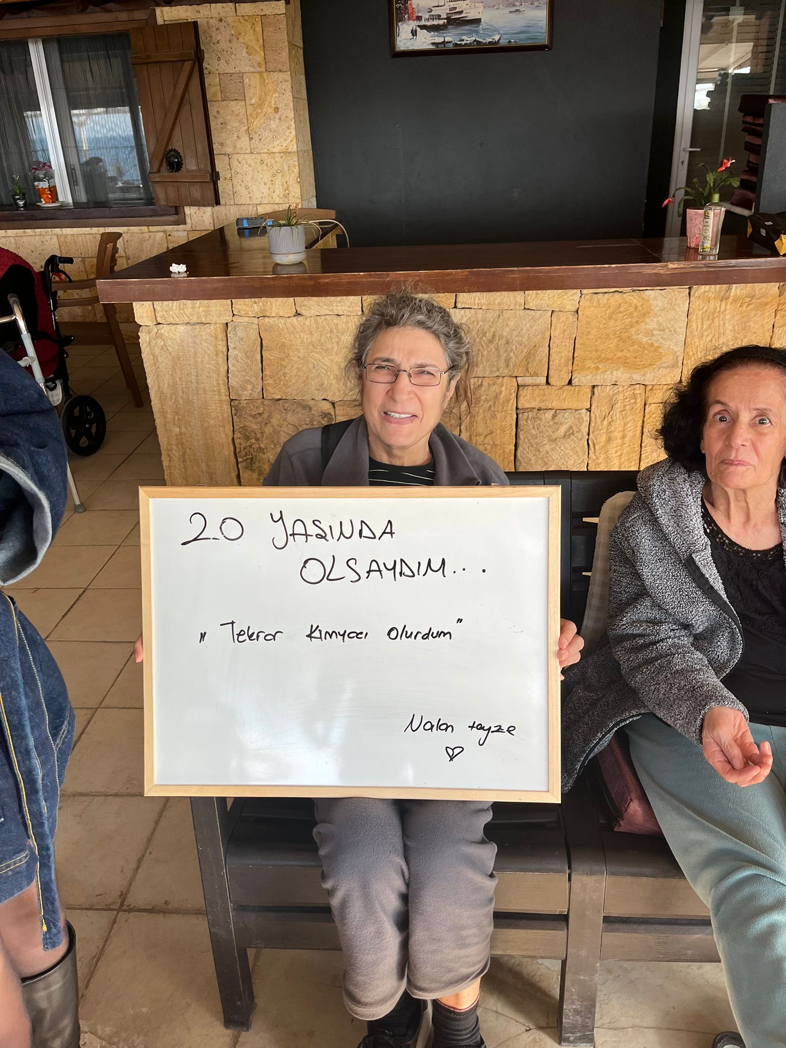 Ayvalık MYO Öğrencilerinden Huzurevinde Anlamlı Ziyaret 2