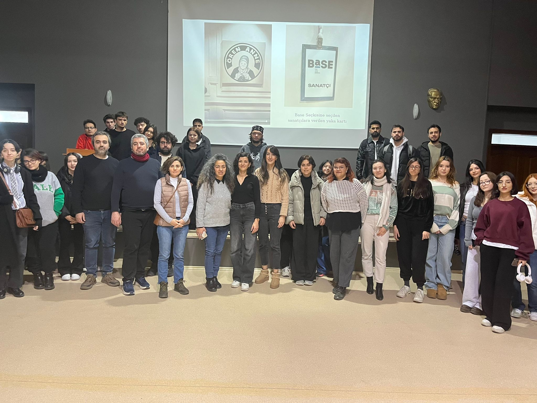 Şeyma Kandil Base Sergisi Deneyimini Bizlerle Paylaştı.