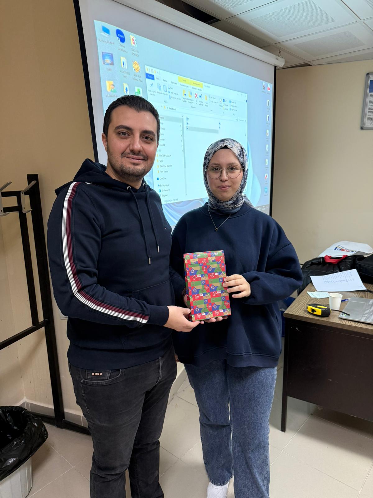 Yapay Zeka Operatörlüğü Programında Yıl Sonu Bilgi Yarışması Düzenlendi