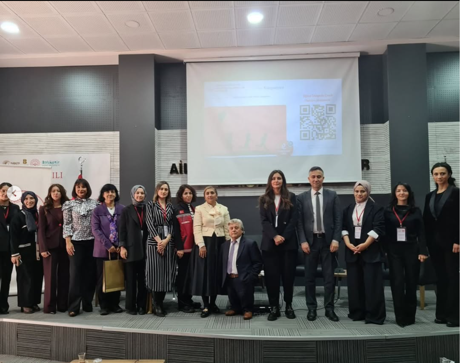 Aile Yılında Hayatın Her Köşesi; Din, Hukuk ve Sosyal Hizmet Penceresinde Aile Paneli