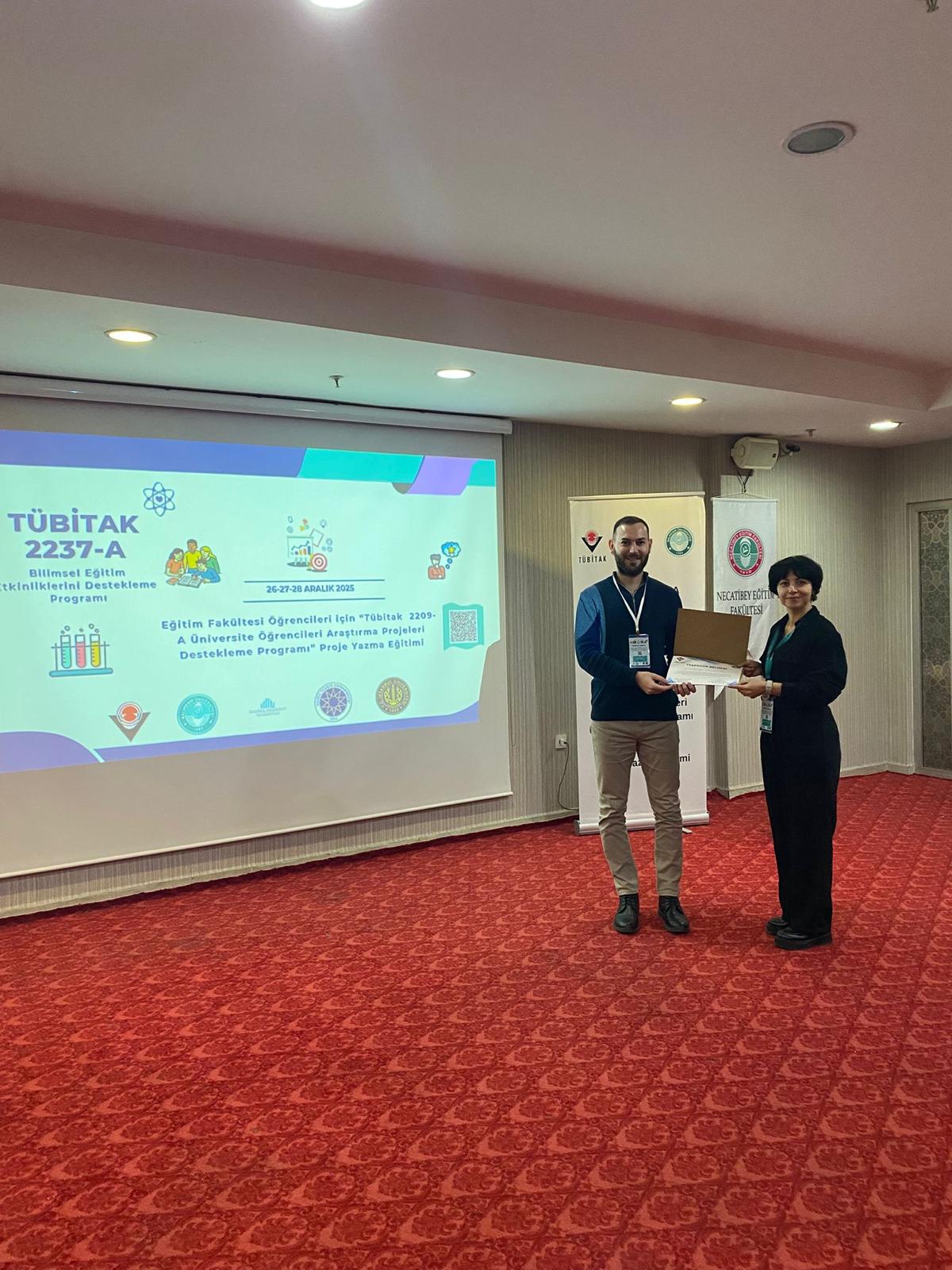TÜBİTAK 2237-A Bilimsel Eğitim Etkinliklerini Destekleme Programı Kapsamında Düzenlenen Proje Yazma Eğitimi Tamamlandı  3