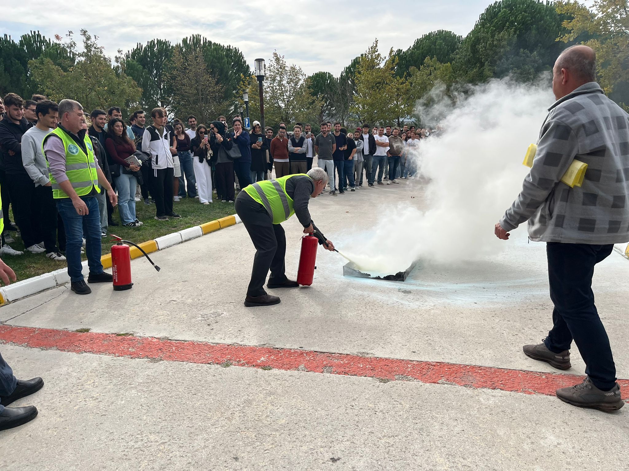 Fire and Earthquake Drills Were Conducted in Our Faculty 5