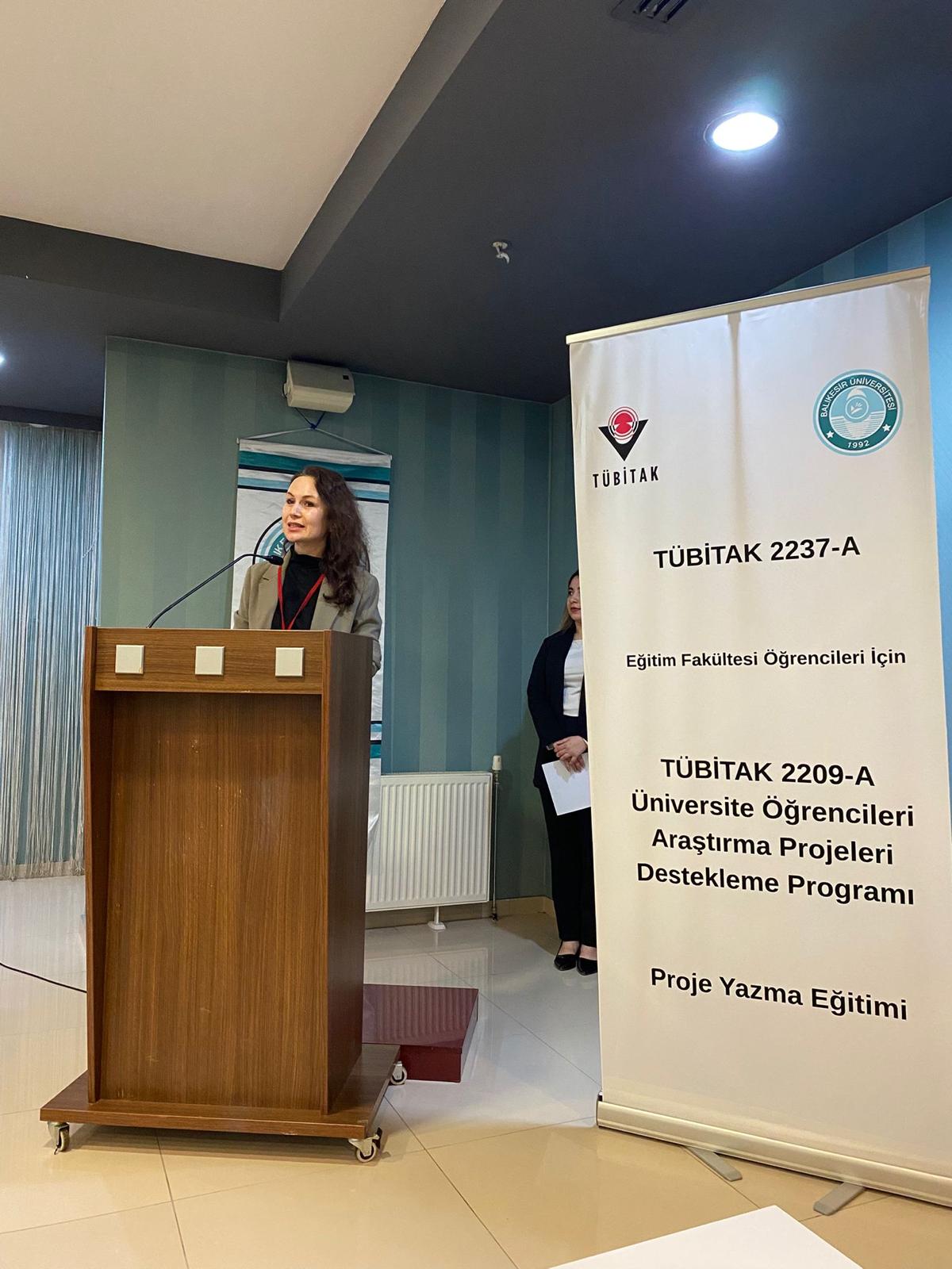 TÜBİTAK 2237-A Bilimsel Eğitim Etkinliklerini Destekleme Programı Kapsamında Düzenlenen Proje Yazma Eğitimi Tamamlandı 8