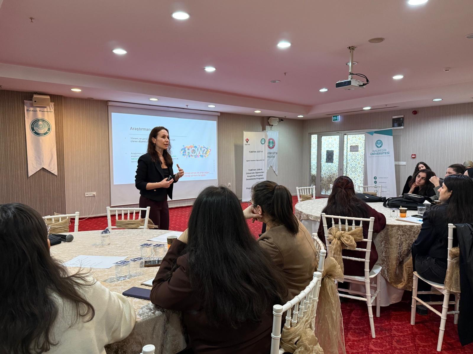 TÜBİTAK 2237-A Bilimsel Eğitim Etkinliklerini Destekleme Programı Kapsamında Düzenlenen Proje Yazma Eğitimi Tamamlandı 3