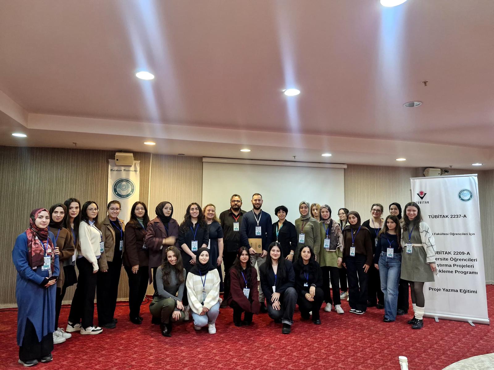 TÜBİTAK 2237-A Bilimsel Eğitim Etkinliklerini Destekleme Programı Kapsamında Düzenlenen Proje Yazma Eğitimi Tamamlandı 2