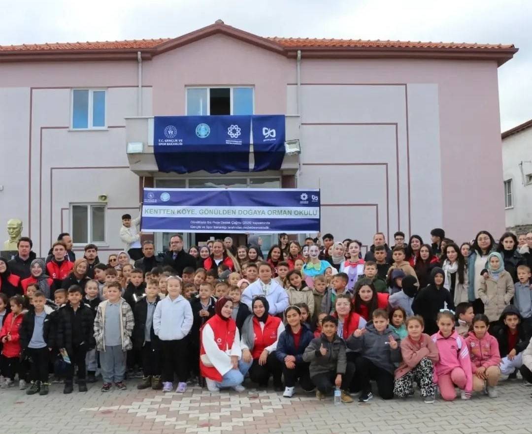 BAÜN’lü Genç Gönüllüler Doğa İçin Sahada: Havran MYO’dan Anlamlı Orman Okulu Projesi 3