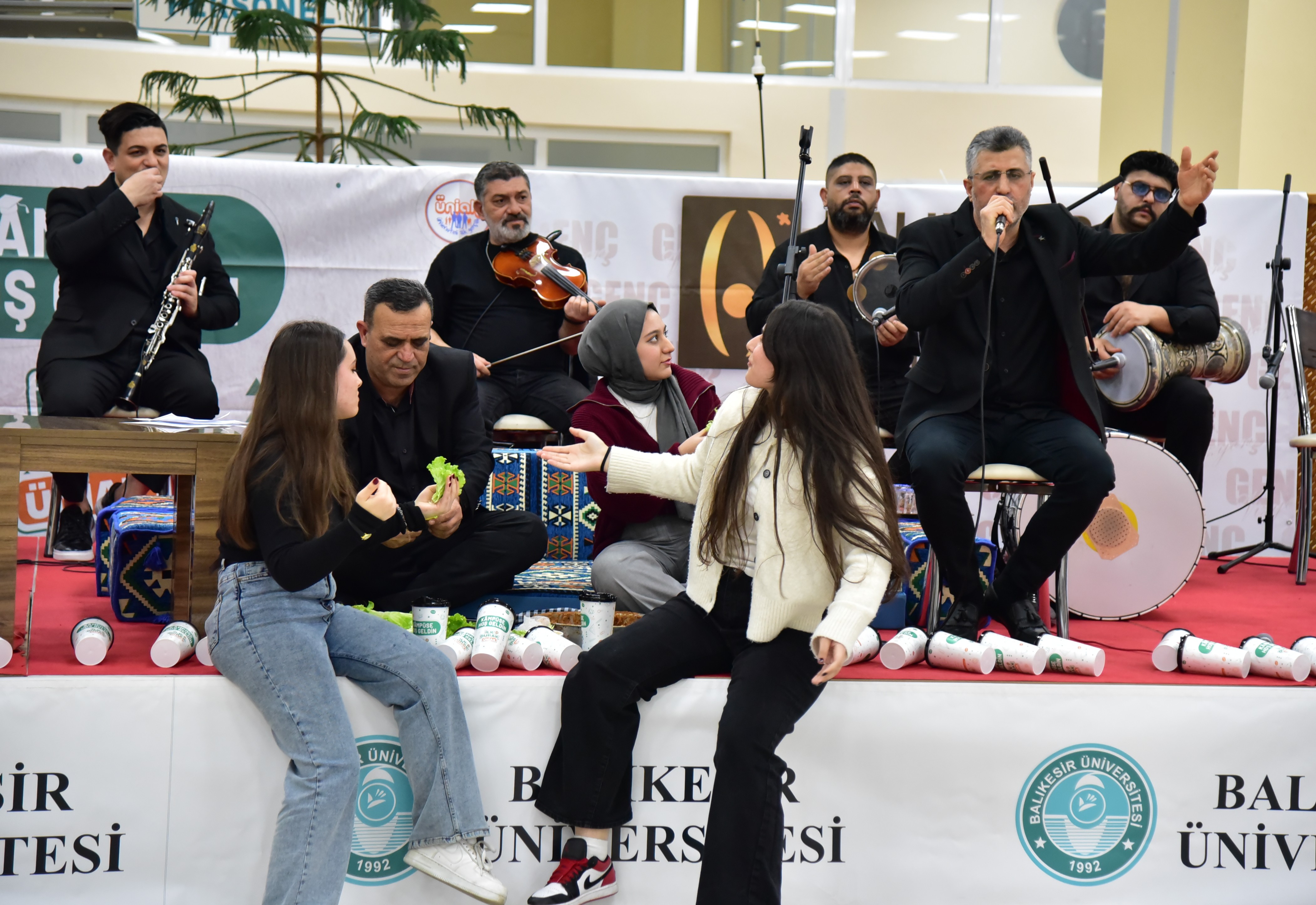 BAÜN’lü Öğrenciler Final Sınavları Öncesi Moral Programında Buluştu 10