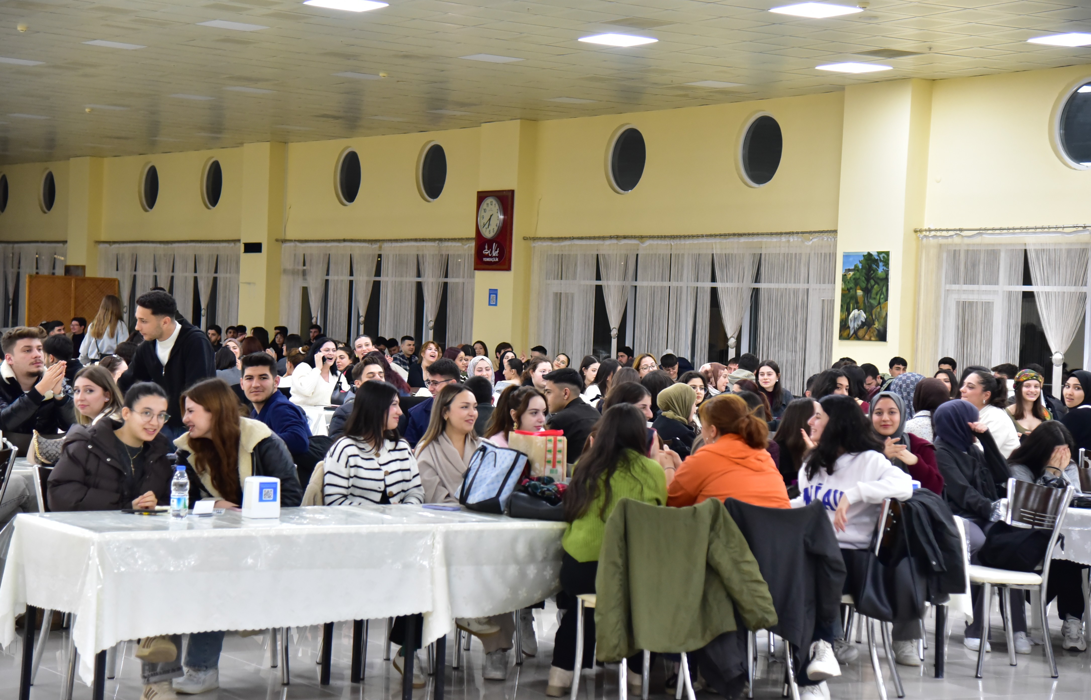 Genç Vizyon Topluluğu Öğrencilerinden Final Sınavları Öncesi Moral Programı 5