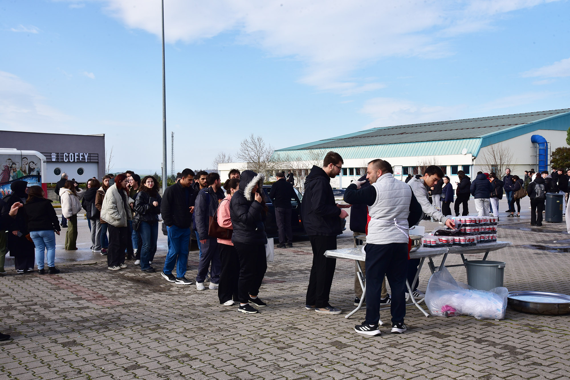 Balıkesir Üniversitesi Vakfından, Hayırsever Ayten-Burhan Erdayı İçin Hayır İkramı 7