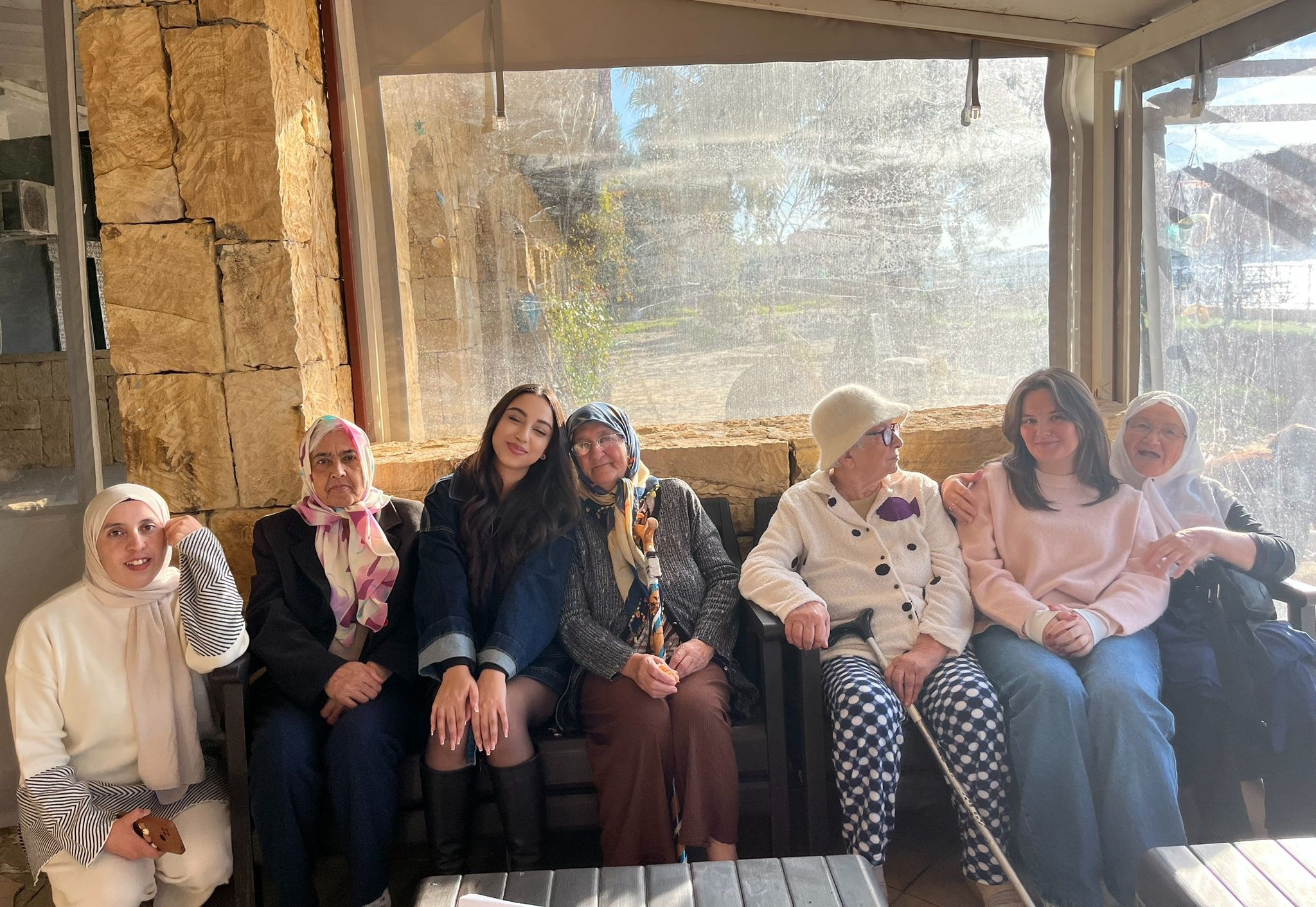 BAÜN Ayvalık MYO Öğrencilerinden Topluma Hizmet Kapsamında Huzurevinde Anlamlı Ziyaret 4
