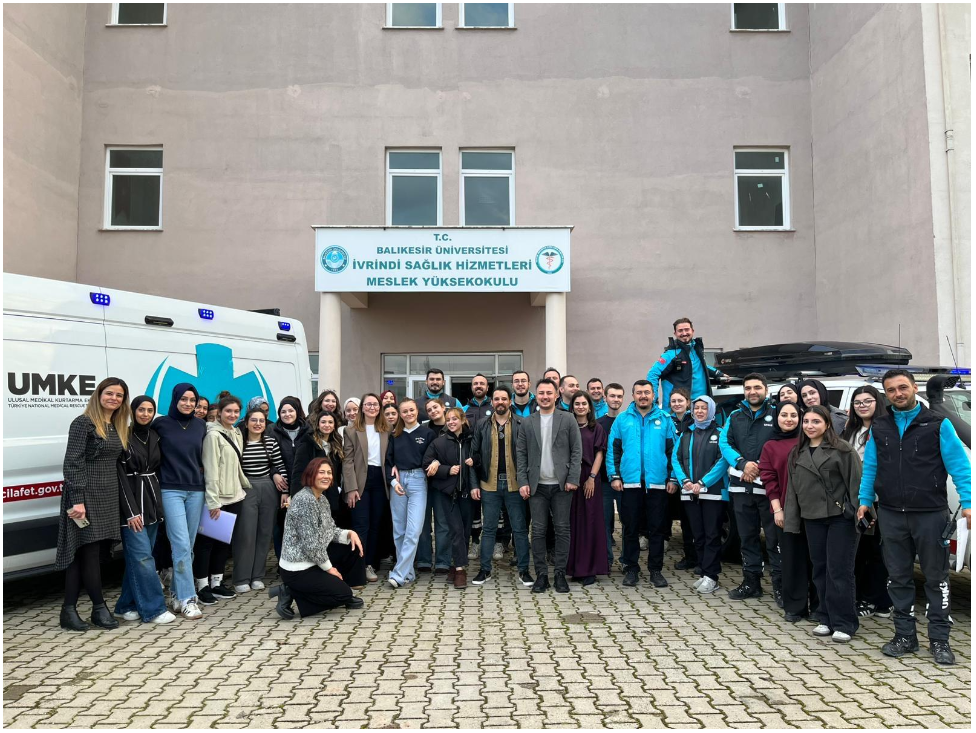 Balıkesir UMKE Tarafından, Yüksekokulumuz İlk ve Acil Yardım Programı Öğrencilerine Yönelik Uygulamalı Vaka Senaryoları Eğitimi Gerçekleştirildi