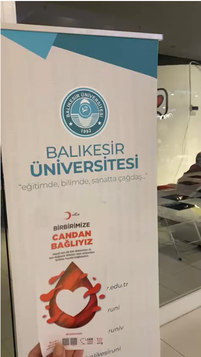 İvrindi Sağlık Hizmetleri Meslek Yüksekokulu öğrencileri, Kızılay iş birliği ile kan bağışı kampanyası düzenledi.