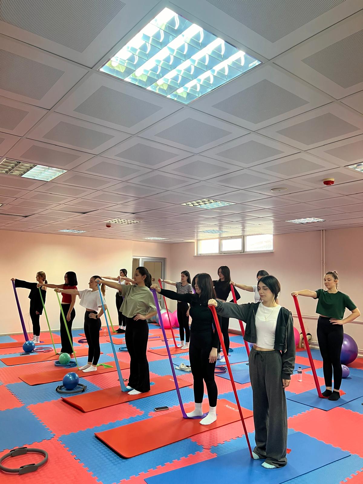 Pilates Kursları Yoğun İlgiyle Devam Ediyor