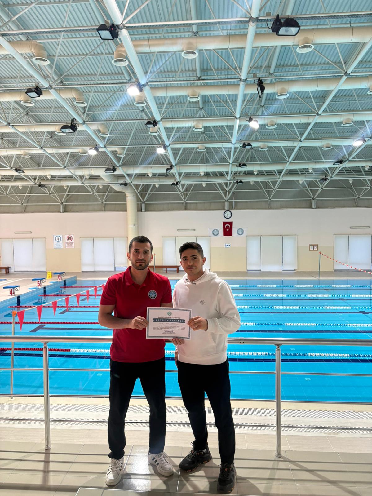 Spor Dostu Kampüs Projesi Kapsamında Düzenlenen Yüzme Kurslarının 1. Dönemi Tamamlandı 9
