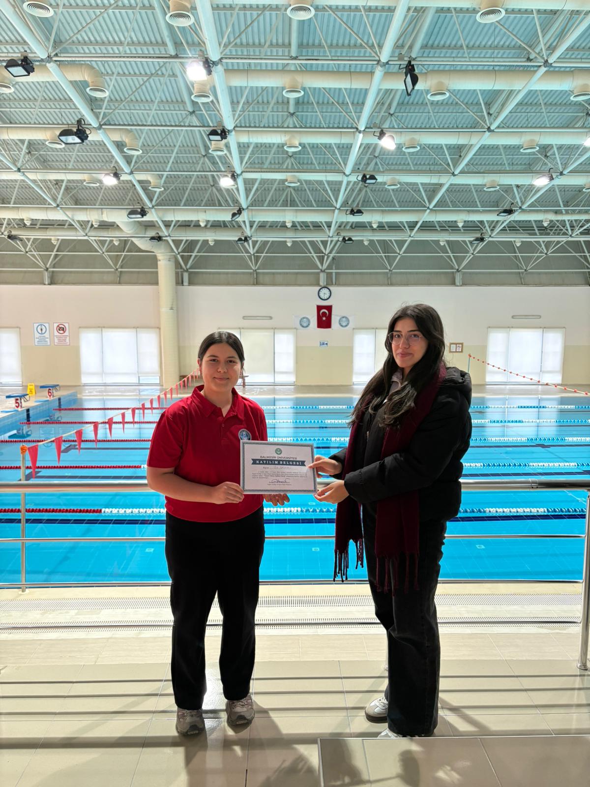 Spor Dostu Kampüs Projesi Kapsamında Düzenlenen Yüzme Kurslarının 1. Dönemi Tamamlandı 8