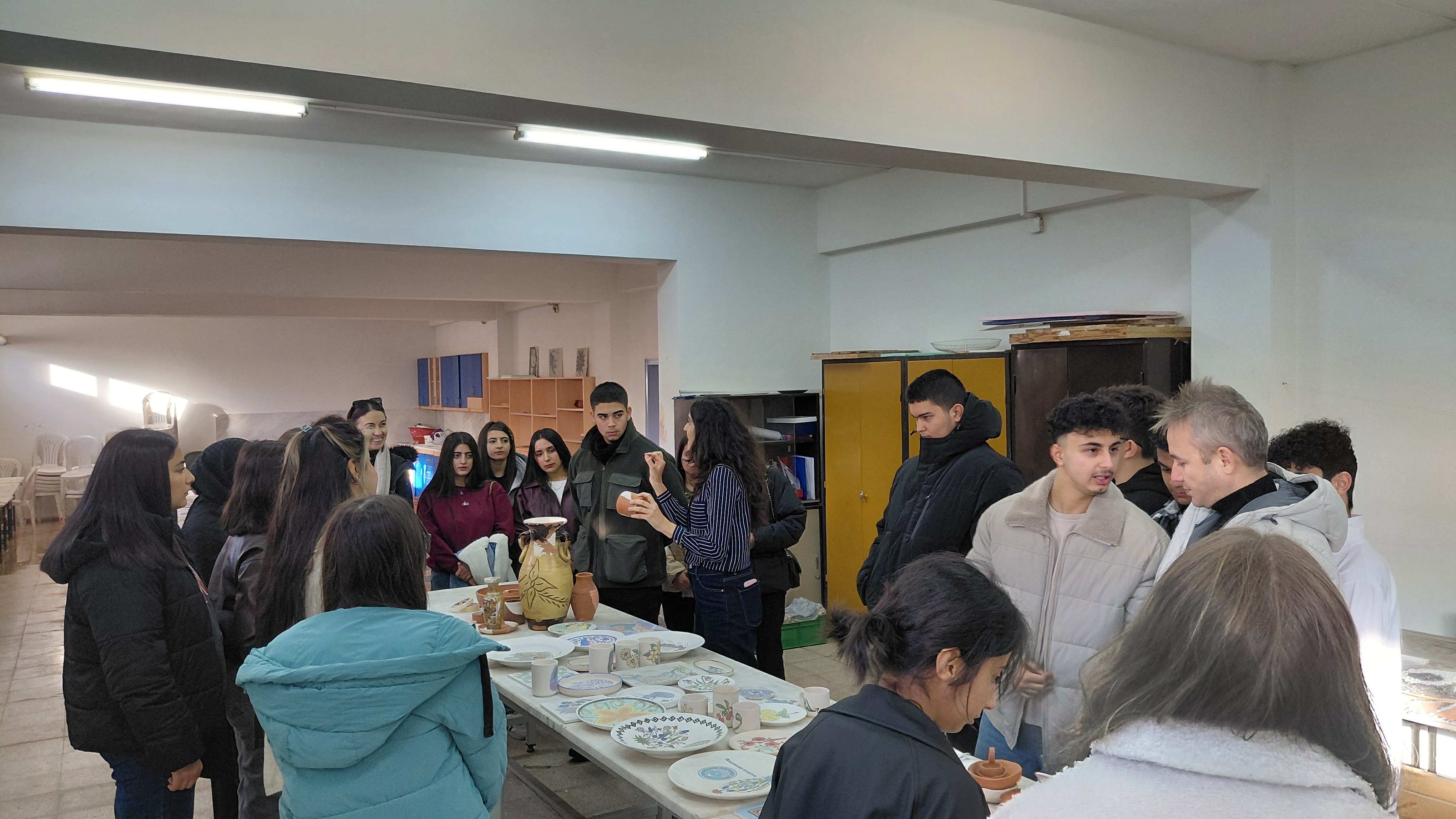Edremit Saniye Hüseyin Balya Mesleki ve Teknik Anadolu Lisesi öğrencileri, Yükseköğretim kurumlarını tanımak amacıyla Meslek Yüksekokulumuzu ziyaret etti. 7