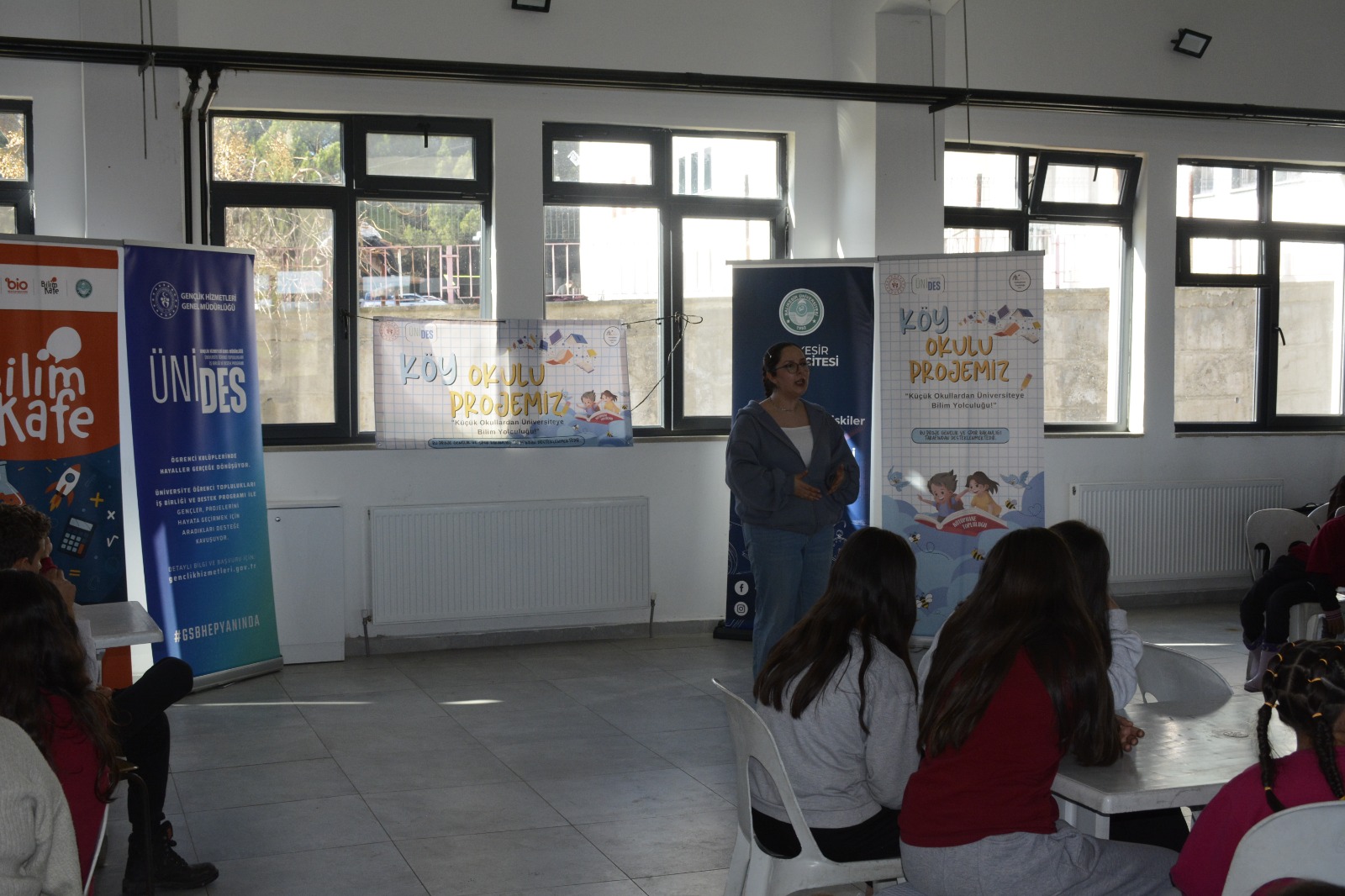 Kütüphane Topluluğundan Geleceğin Bilim İnsanlarına Anlamlı Ziyaret 4