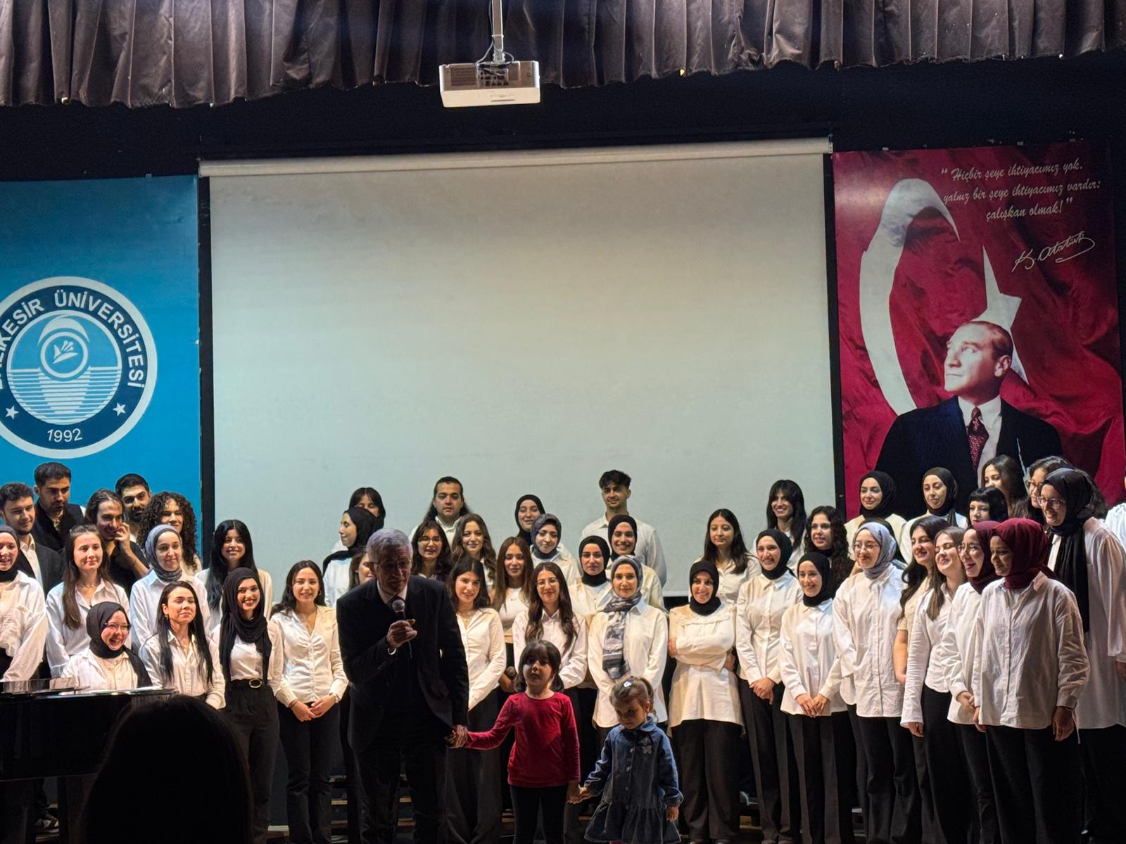 Sınıftan Sahneye: Türkü Dolu Çocuk Şarkıları Konseri