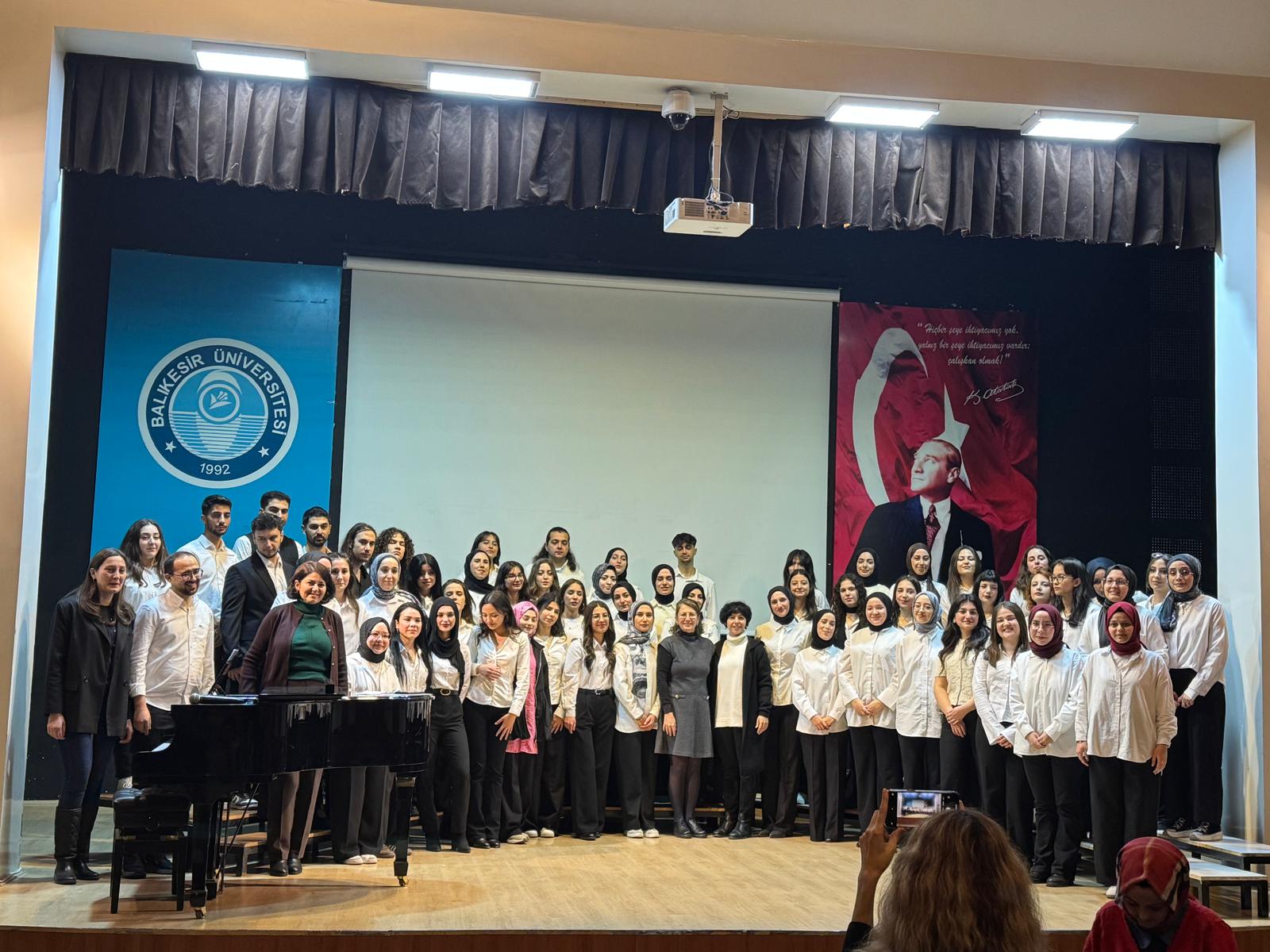 Sınıftan Sahneye: Türkü Dolu Çocuk Şarkıları Konseri 2