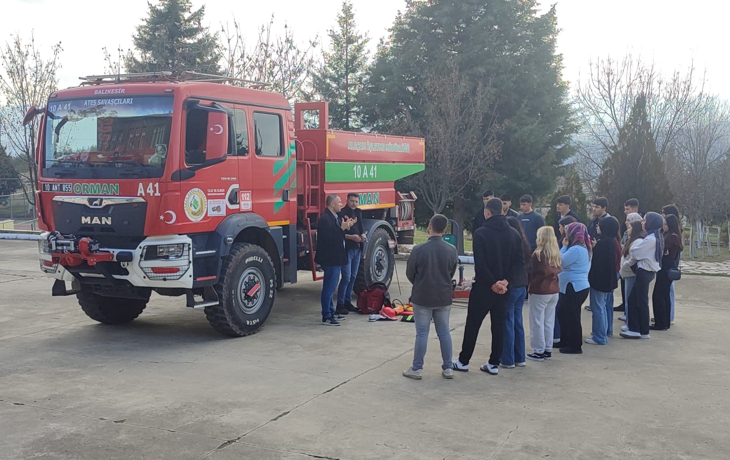 BAÜN Dursunbey MYO Ormancılık Öğrencilerine Yangınlara Müdahale Eğitimi: Sahada Donanımlı Mezunlar Yetişiyor 4