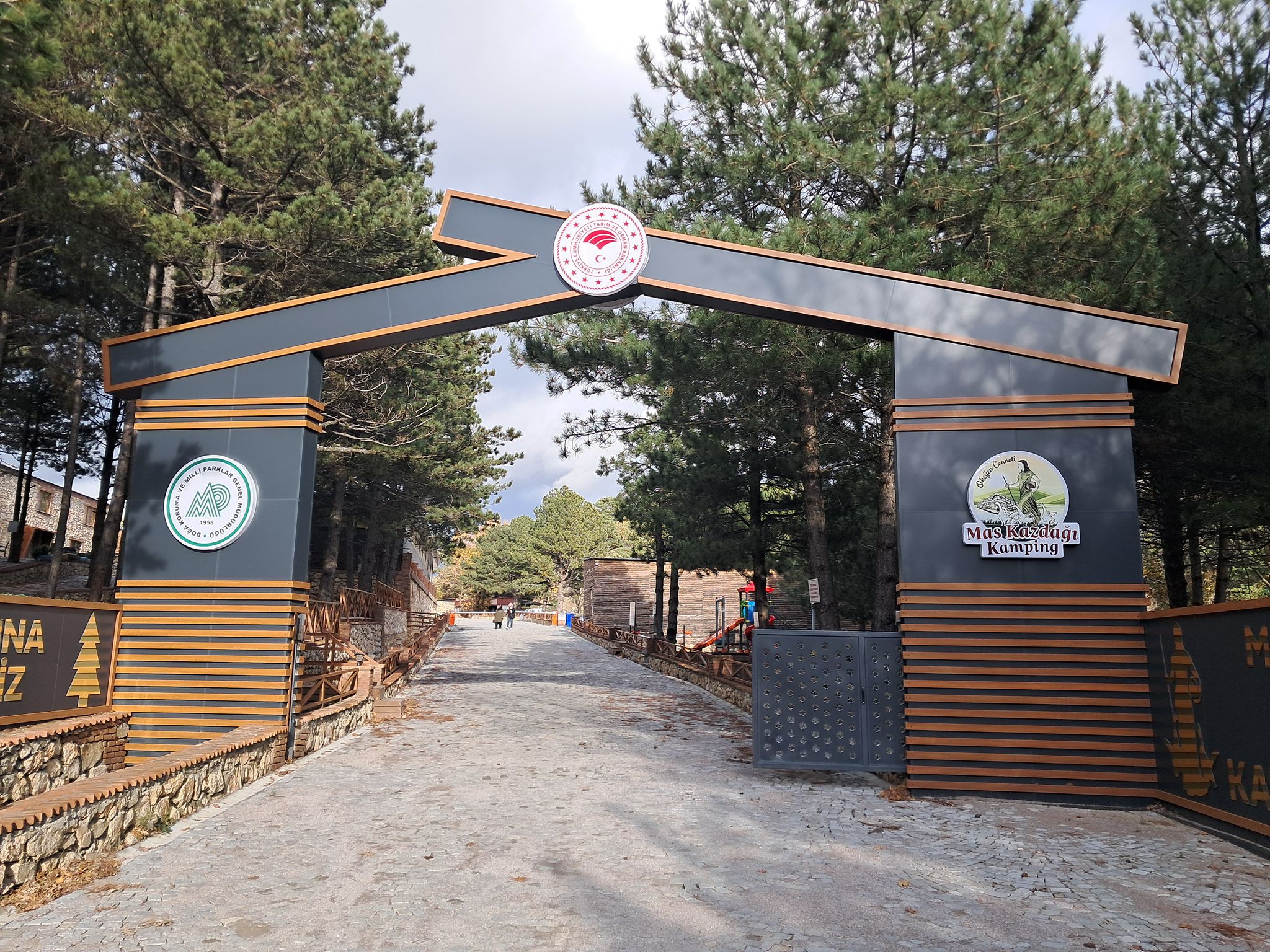 BURHANİYE MYO PAZARLAMA PROGRAMI MASS KAZDAĞI KAMPİNG VE KAZDAĞI MİLLİ PARKI GEZİSİ