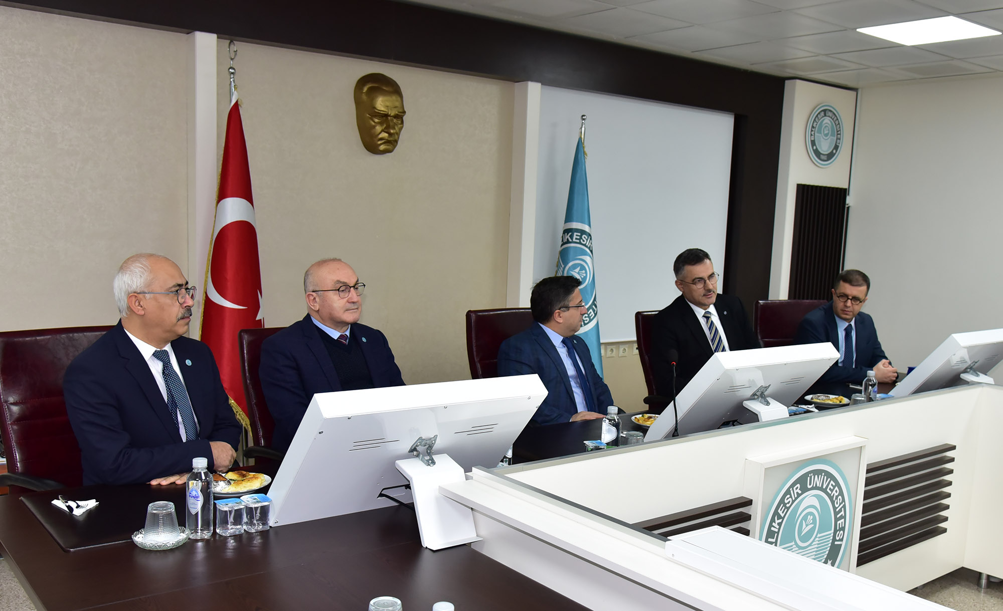 BAÜN’de MEDEK Akreditasyon Başarısı Belge Takdim Töreni ile Taçlandı 3