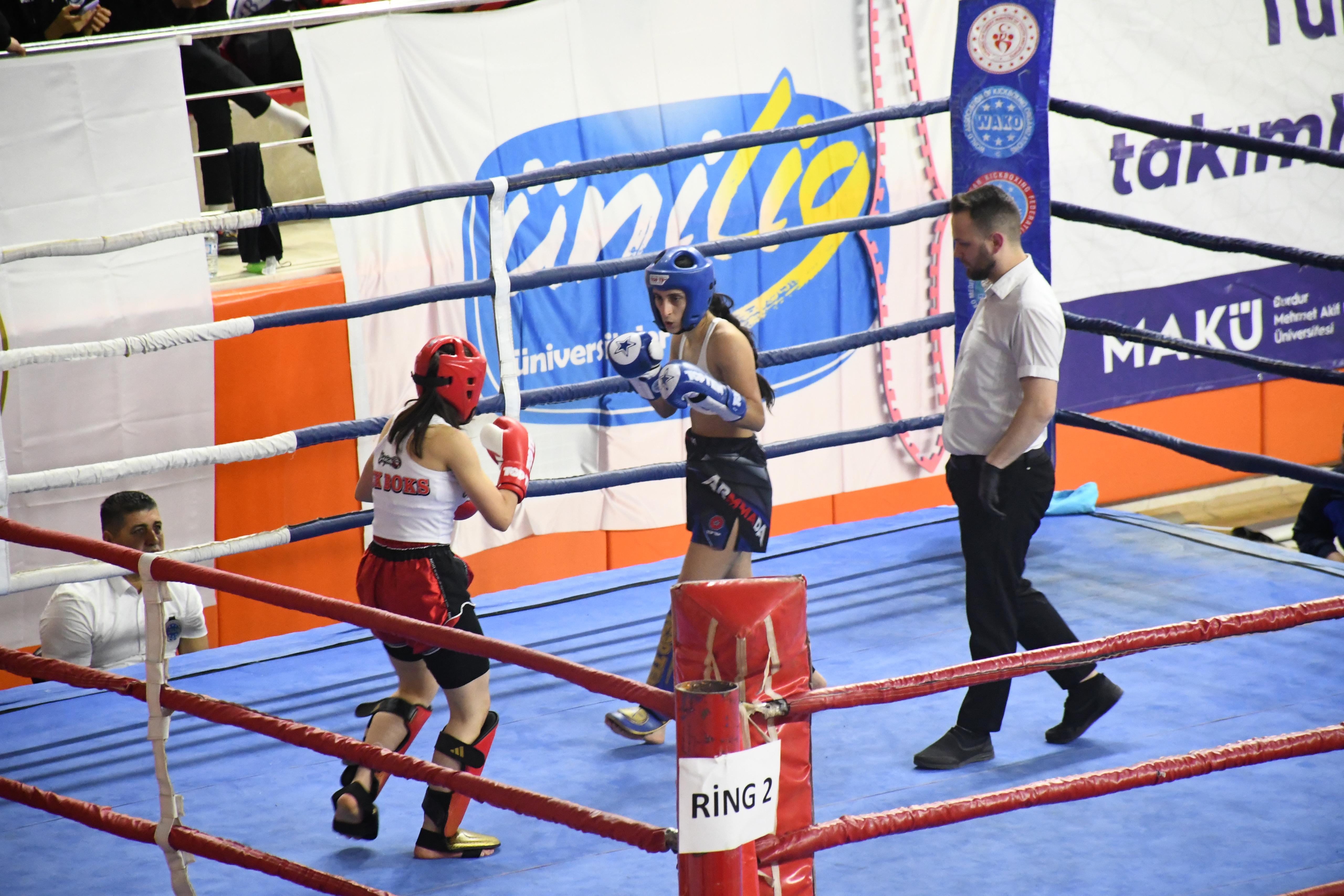 Üniversitemiz Kick Boks Takımından Türkiye Şampiyonasında Gümüş Madalya 8