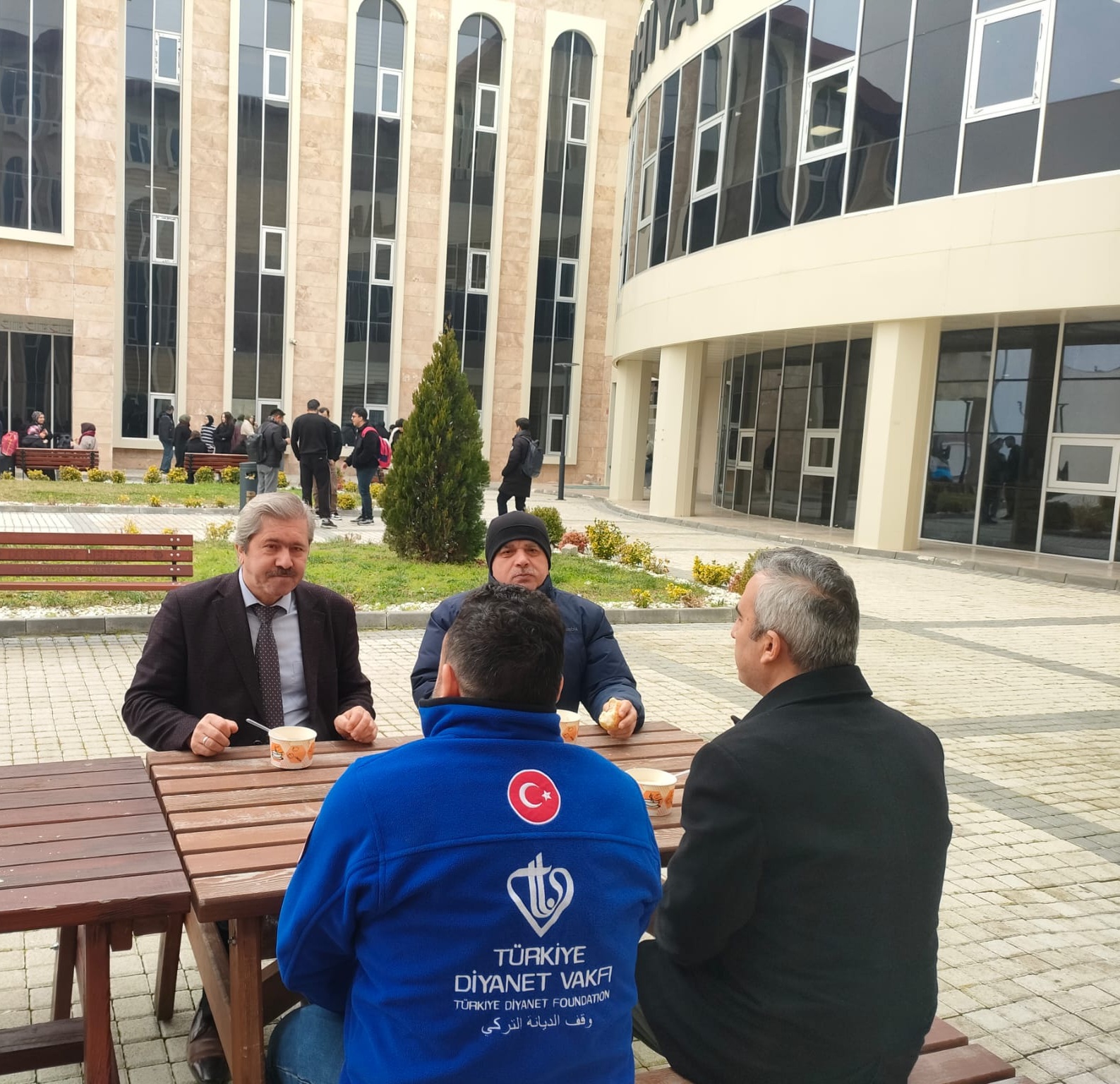Türkiye Diyanet Vakfı Balıkesir Şubesi, Balıkesir İl Müftülüğü ve Altıeylül Müftülüğü  Çorba İkramı 3