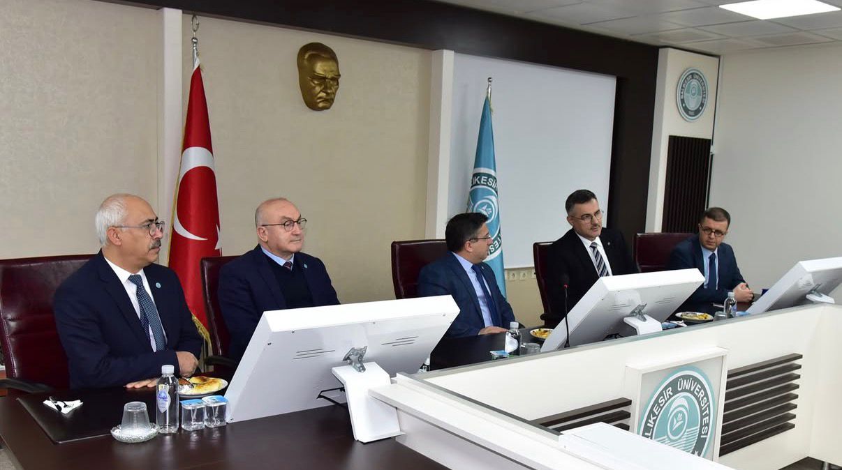 Yüksekokulumuz Akreditasyon Başarısını Belgelerle Taçlandırdı. 3