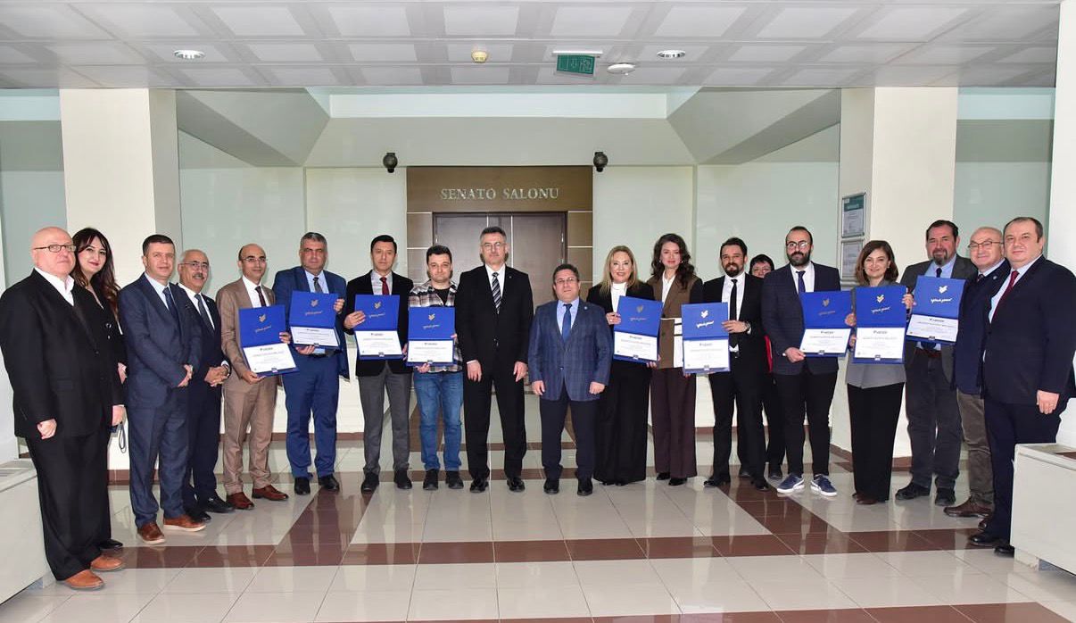 Yüksekokulumuz Akreditasyon Başarısını Belgelerle Taçlandırdı.