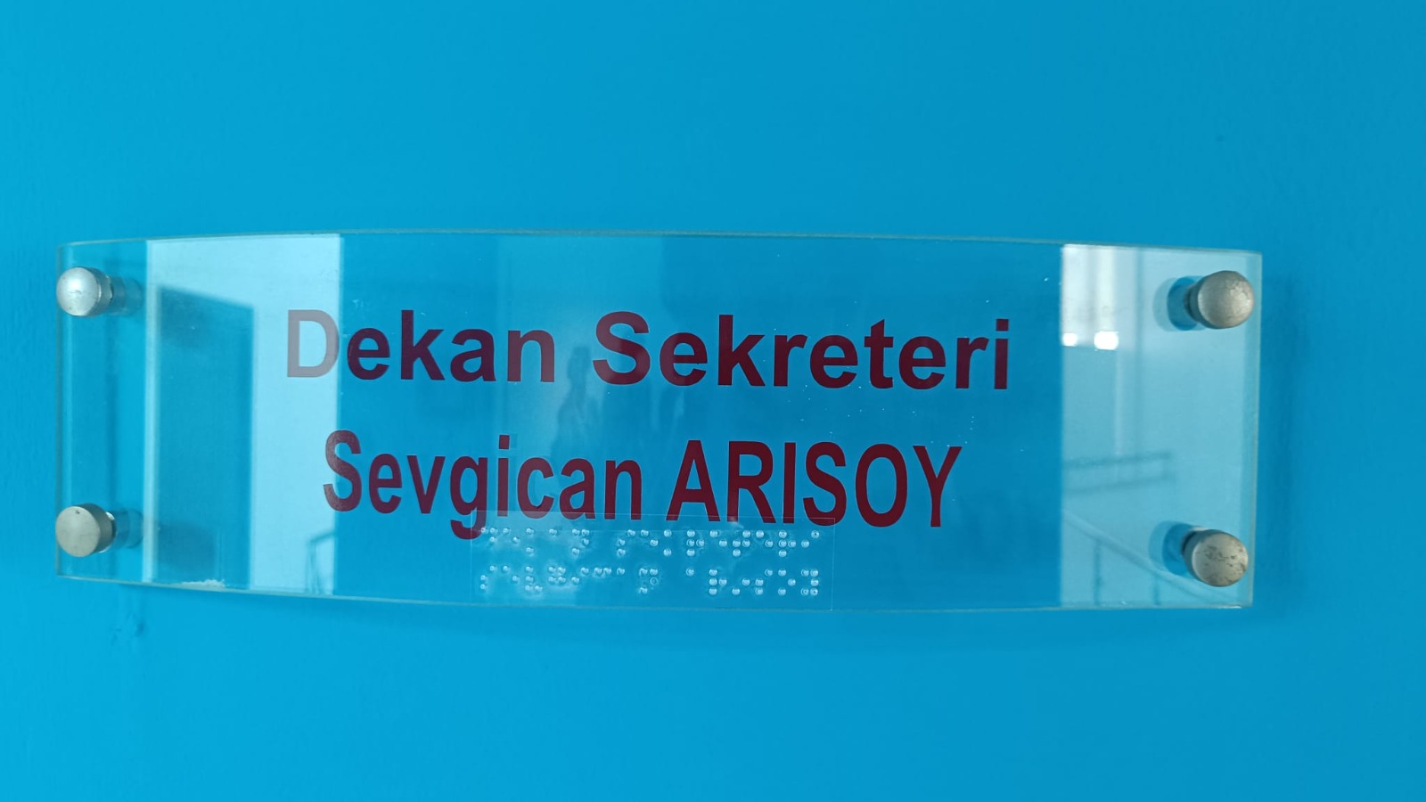 Az gören yada görme engeli olan bireyler için ‘’Braille Alfabesi’’ uygulamaları Güzel Sanatlar Faküktesi’nde gerçekleştirilmiştir. 2