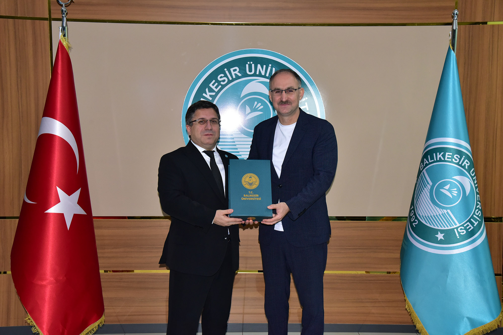 GSB Bakan Yardımcısı Dr. Enes Eminoğlu’ndan BAÜN Rektörlüğüne ve Simülasyon Merkezine Ziyaret 5