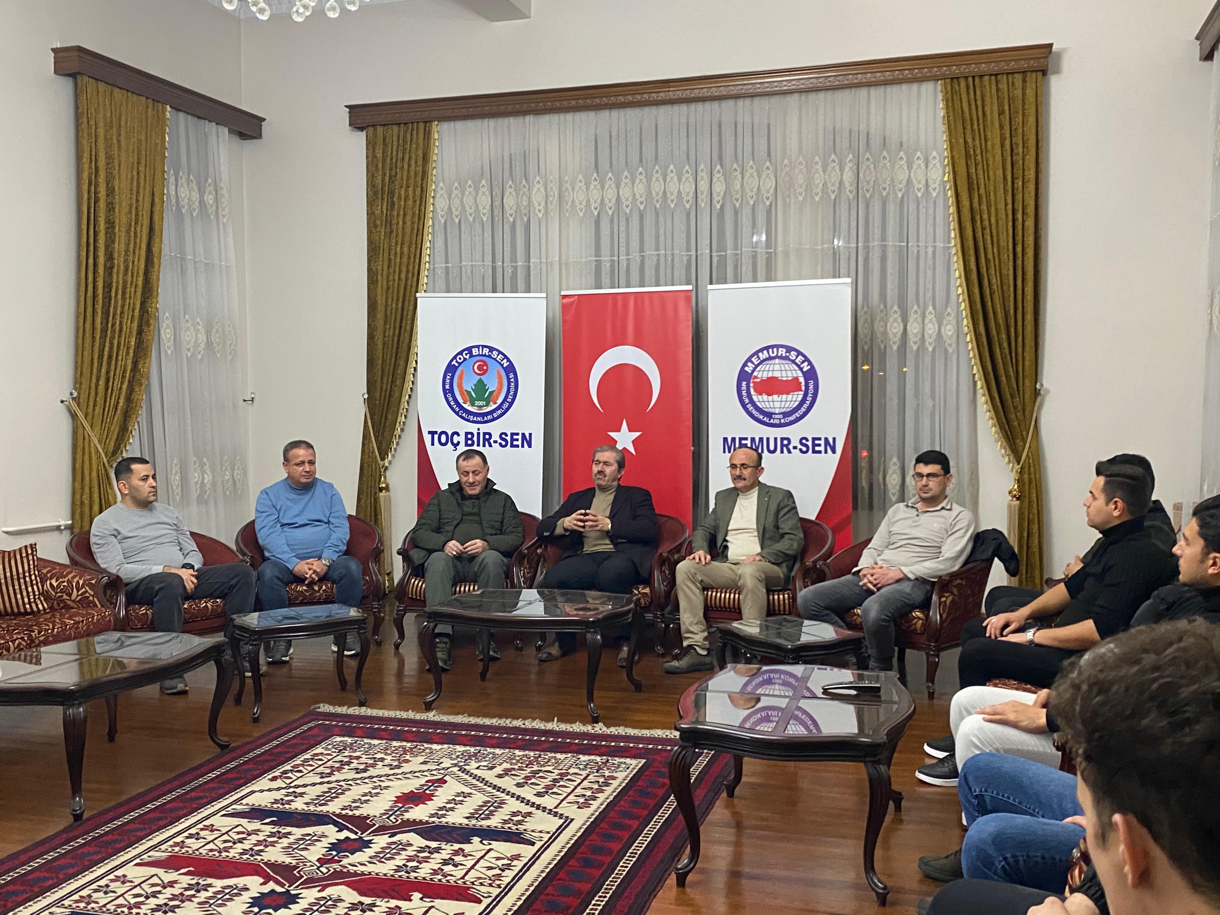 Fakültemiz Dekanı Prof. Dr. Mehmet Özkan Balıkesirli Alim İmam Birgivi konferansı verdi.