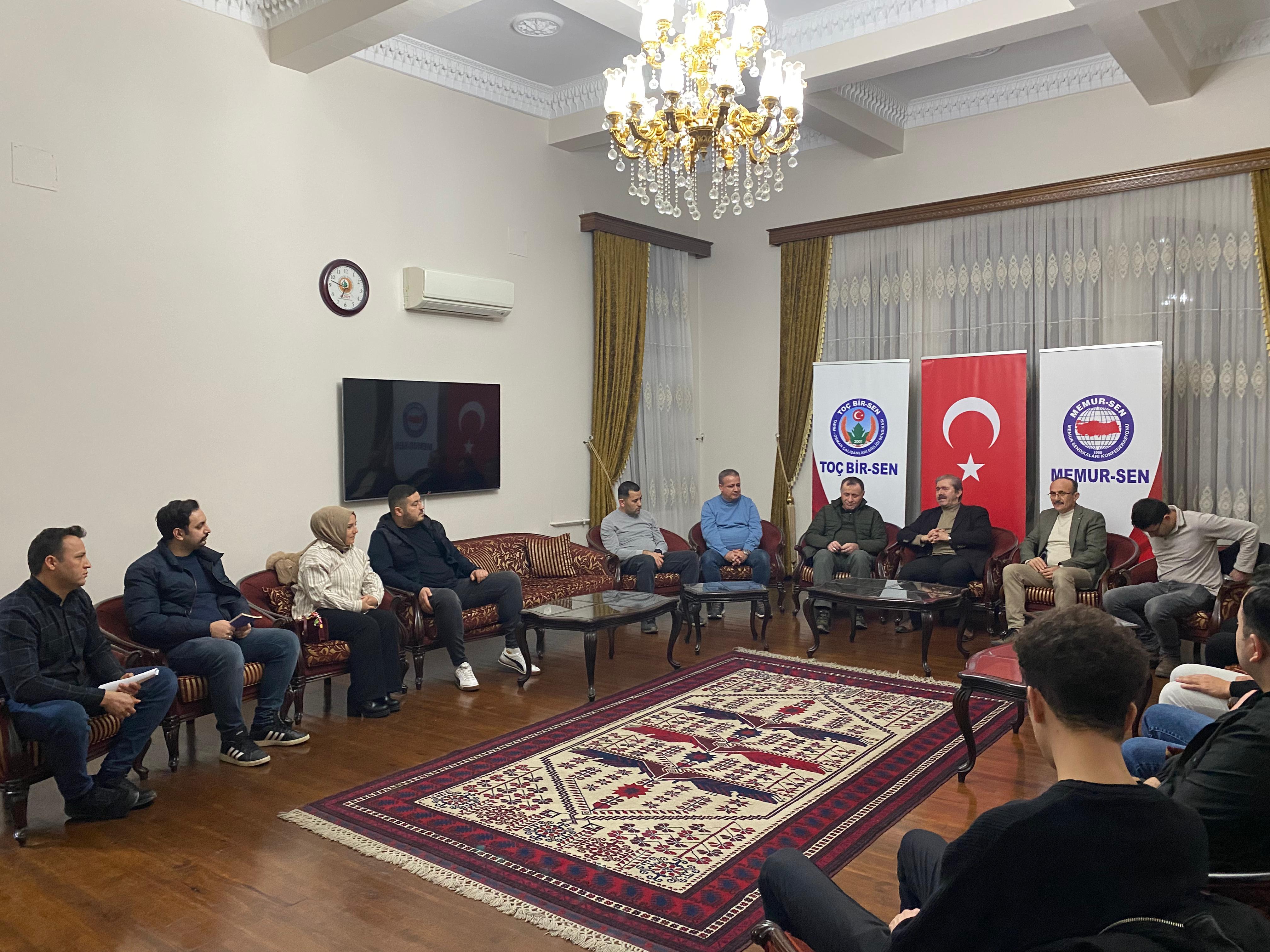 Fakültemiz Dekanı Prof. Dr. Mehmet Özkan Balıkesirli Alim İmam Birgivi konferansı verdi. 2
