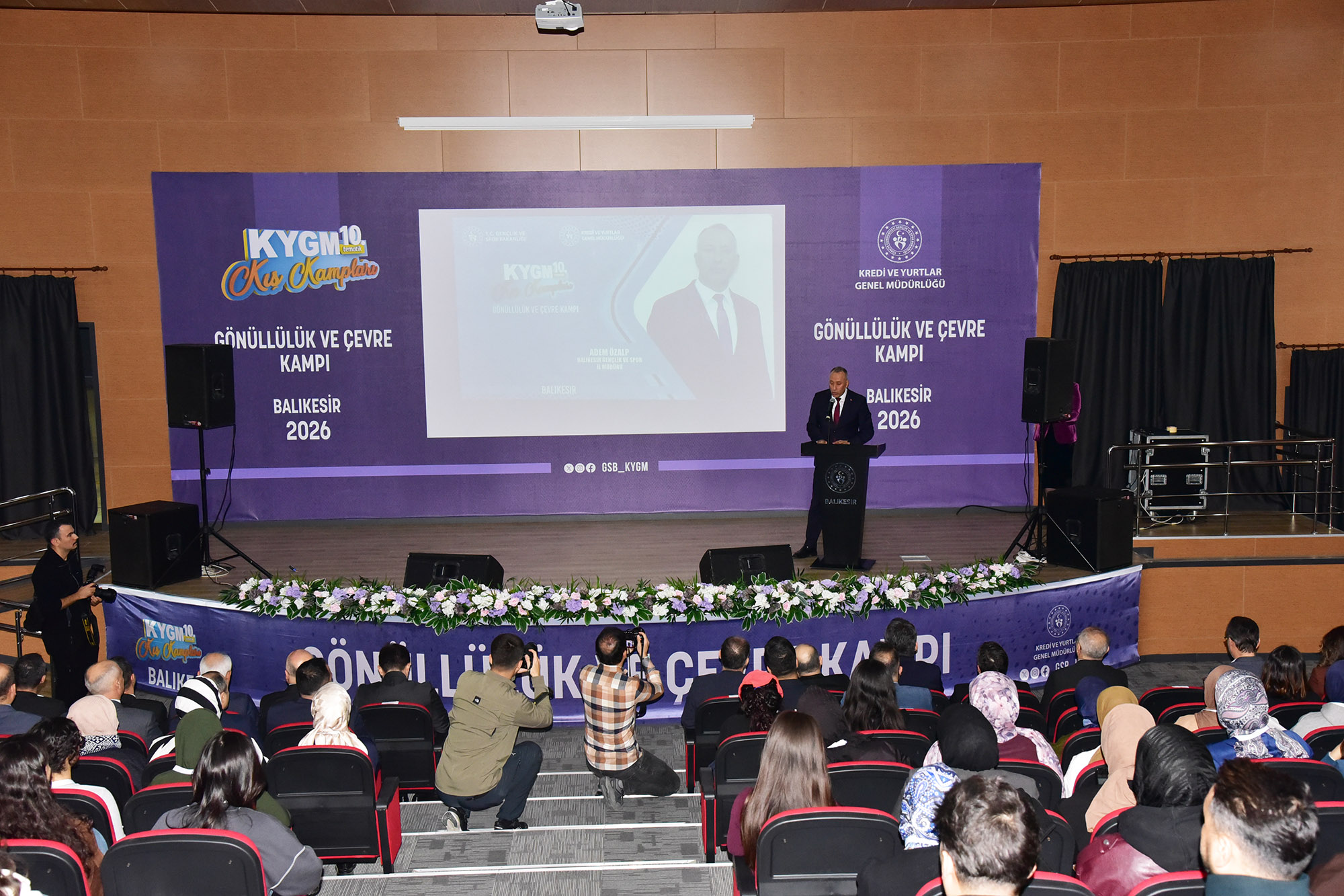 GSB Bakan Yardımcısı Dr. Enes Eminoğlu, BAÜN’de Kredi ve Yurtlar Genel Müdürlüğü Tematik Kış Kampı Açılışına Katıldı 5