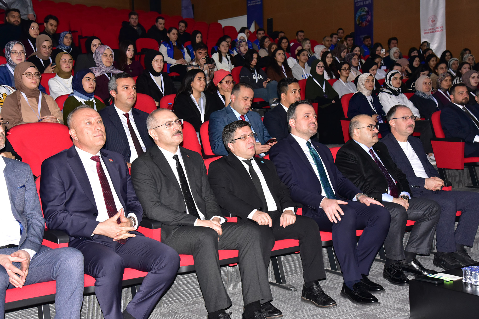 GSB Bakan Yardımcısı Dr. Enes Eminoğlu, BAÜN’de Kredi ve Yurtlar Genel Müdürlüğü Tematik Kış Kampı Açılışına Katıldı 3