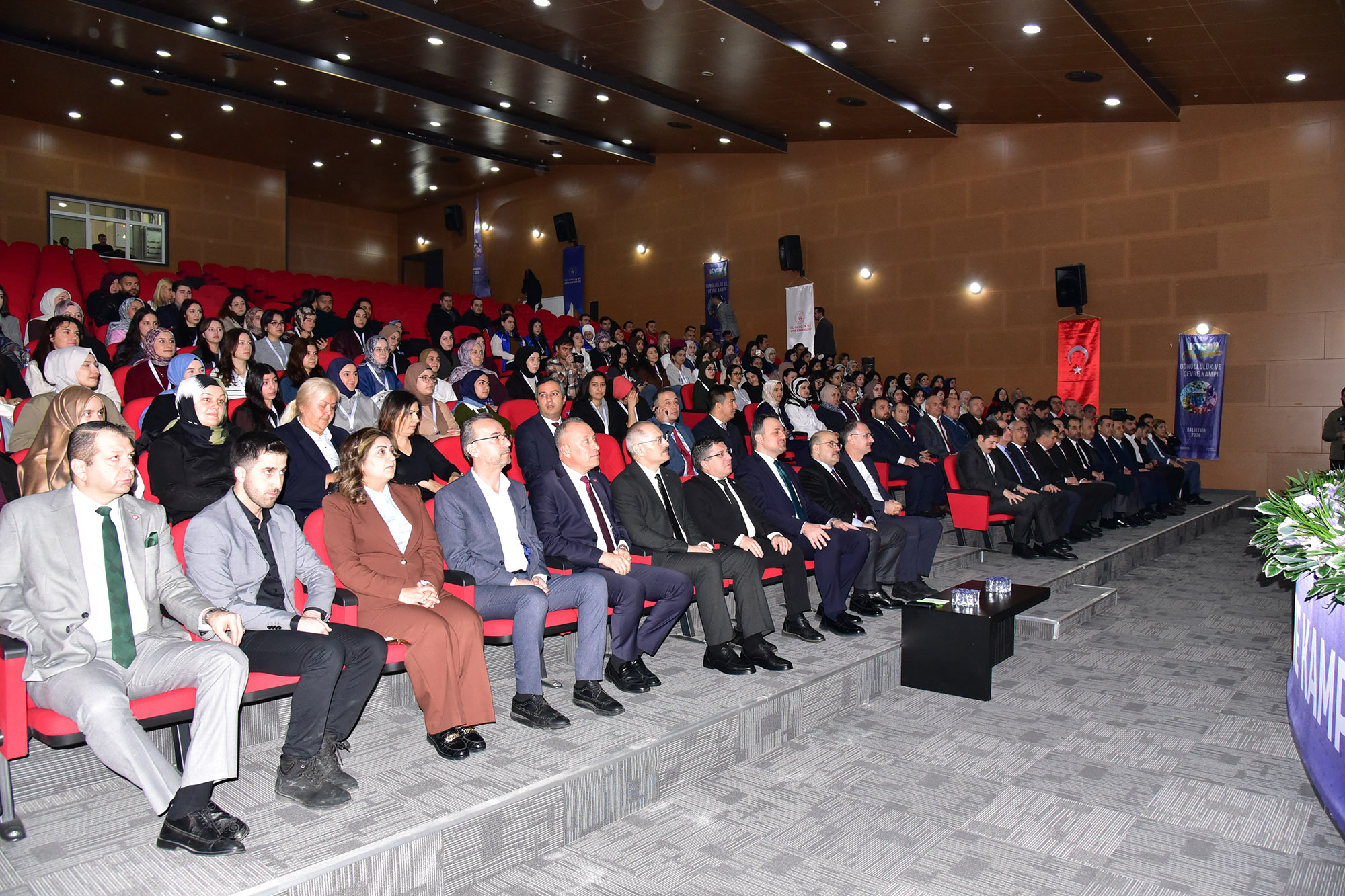 GSB Bakan Yardımcısı Dr. Enes Eminoğlu, BAÜN’de Kredi ve Yurtlar Genel Müdürlüğü Tematik Kış Kampı Açılışına Katıldı 2