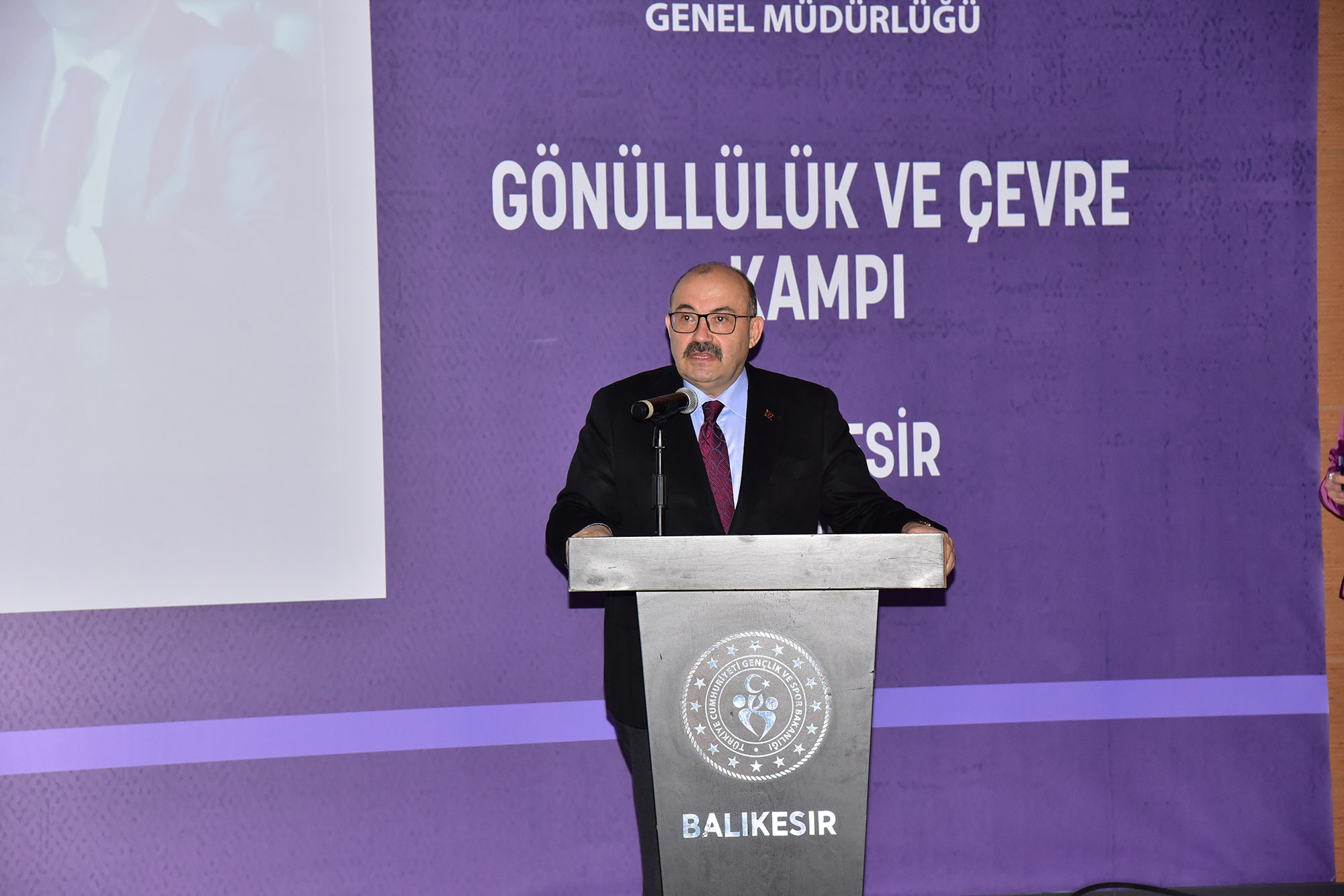 GSB Bakan Yardımcısı Dr. Enes Eminoğlu, BAÜN’de Kredi ve Yurtlar Genel Müdürlüğü Tematik Kış Kampı Açılışına Katıldı 10
