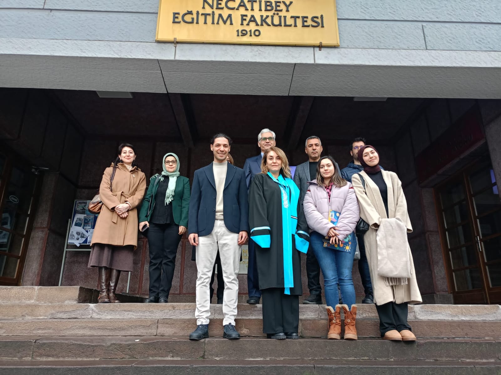 Anabilim Dalımız Yüksek Lisans öğrencileri Yıldız Sözeri ve Zafer Gemici, tezlerini başarıyla tamamladılar.