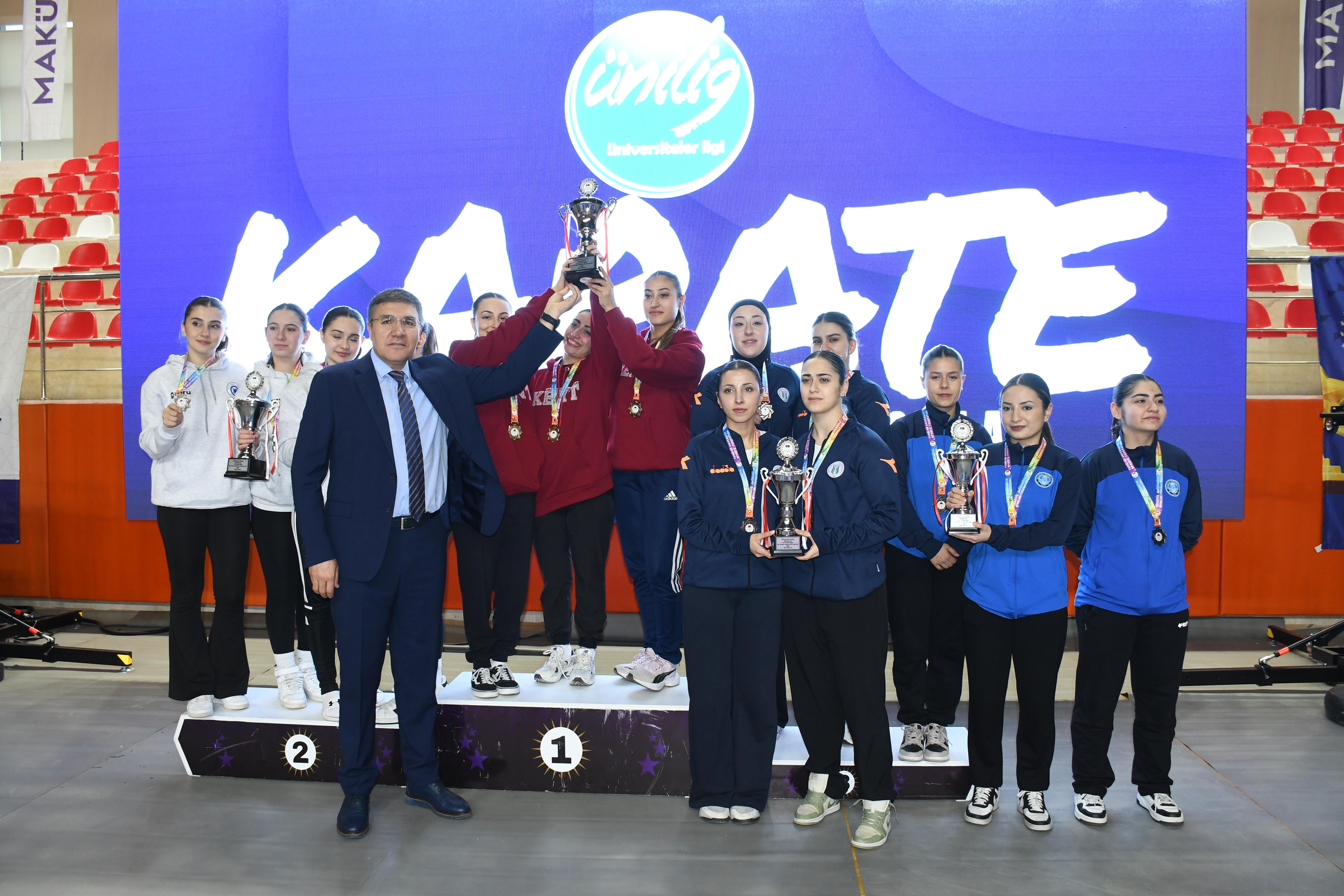 BAÜN Karate Takımı Türkiye Üçüncüsü 3