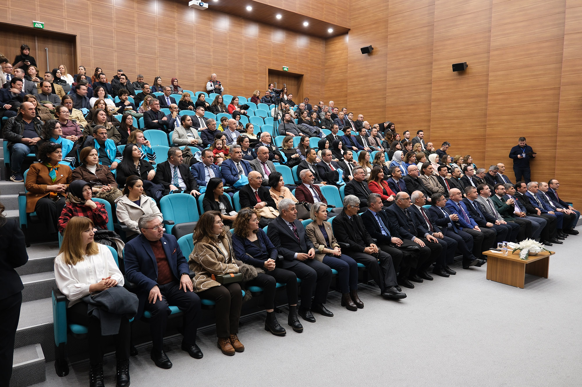 Bilimde Yükselen BAÜN’de Bir İlk Daha: Akademisyenlere Performans Belgeleri Törenle Verildi 9