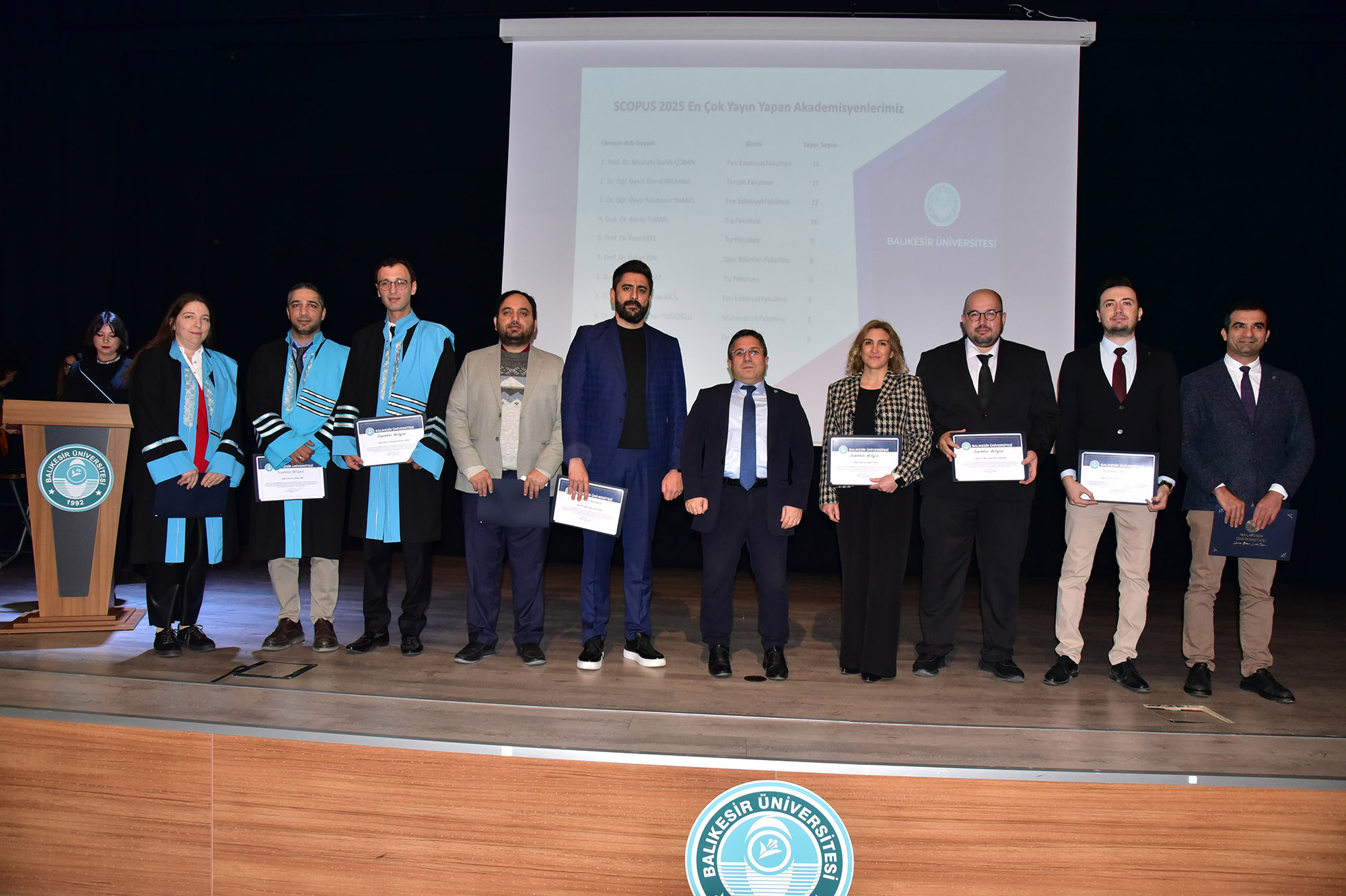 Bilimde Yükselen BAÜN’de Bir İlk Daha: Akademisyenlere Performans Belgeleri Törenle Verildi 14