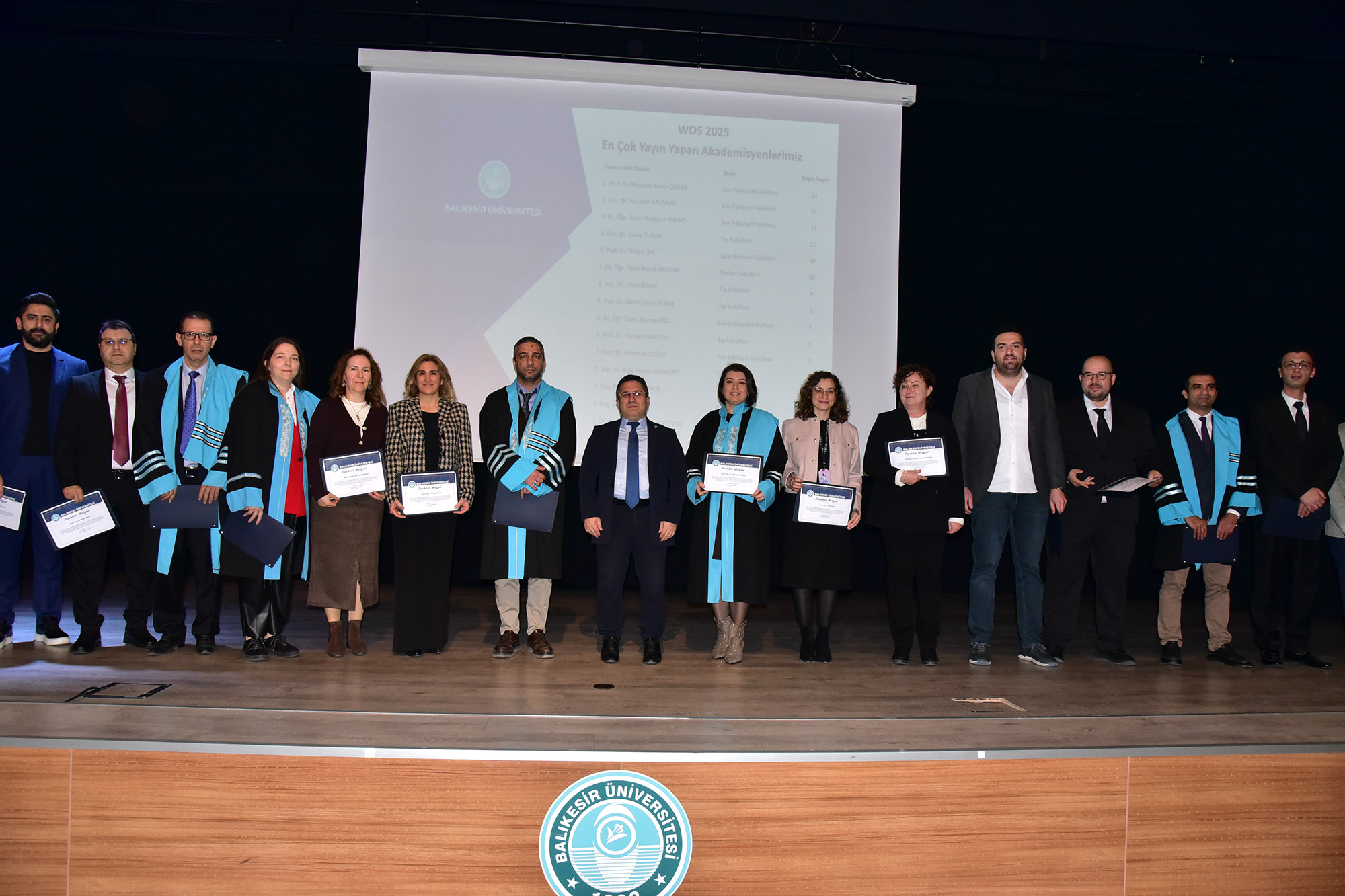 Bilimde Yükselen BAÜN’de Bir İlk Daha: Akademisyenlere Performans Belgeleri Törenle Verildi 16